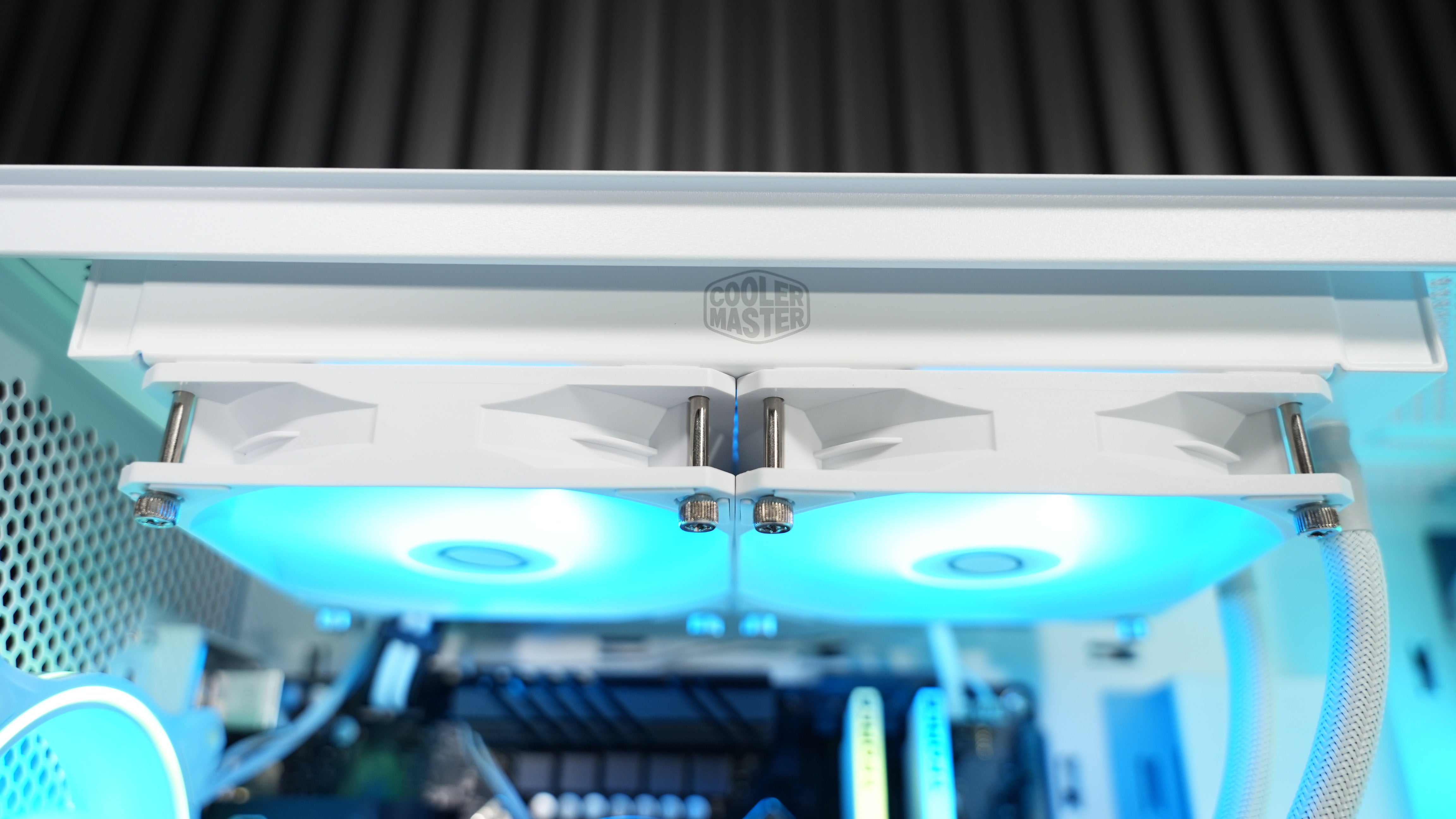 Intel i5 12600KF + RX 6600 Gaming PC