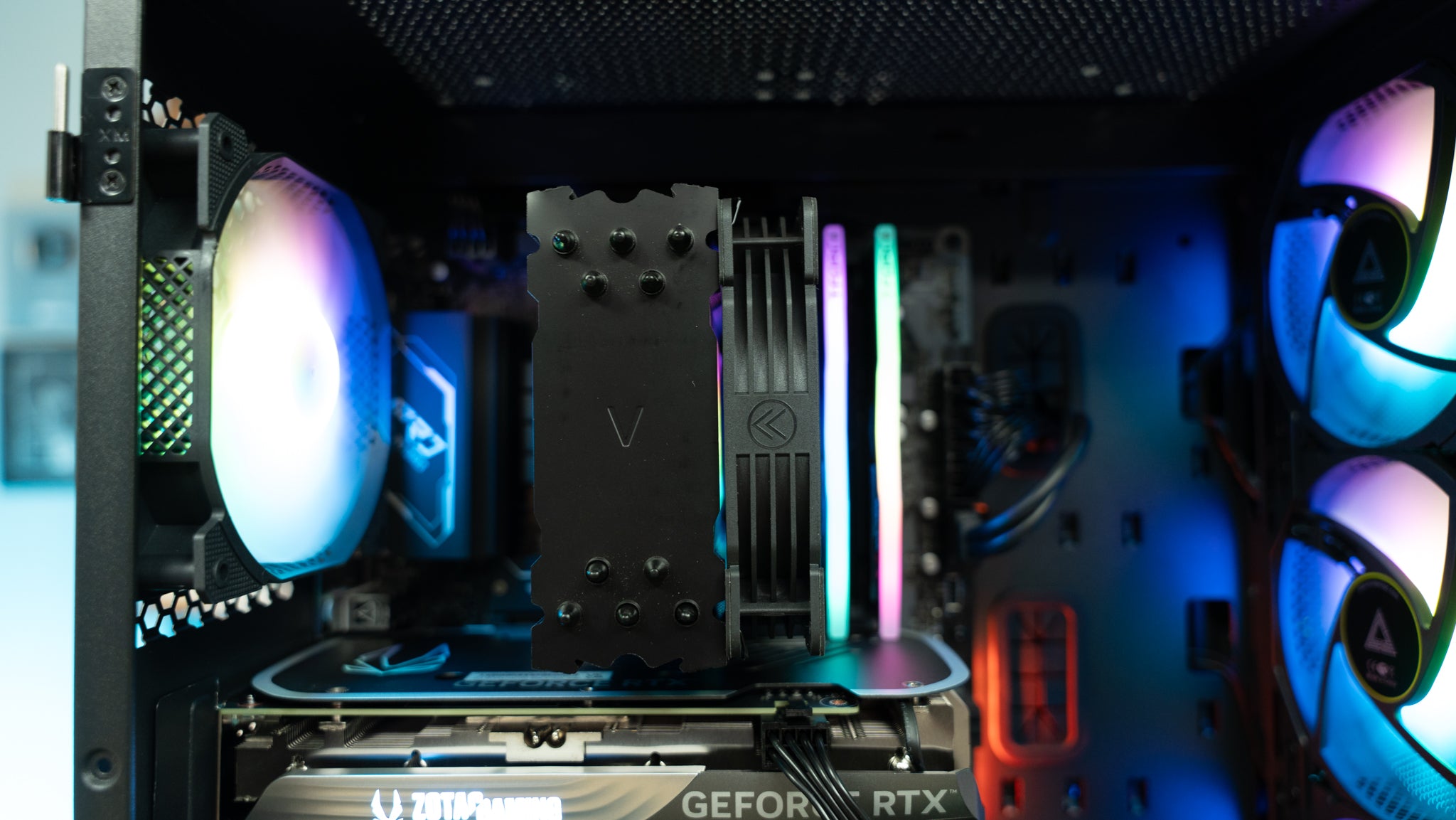 Premium Streamer PC - i5 14400F + RTX 5060 Ti
