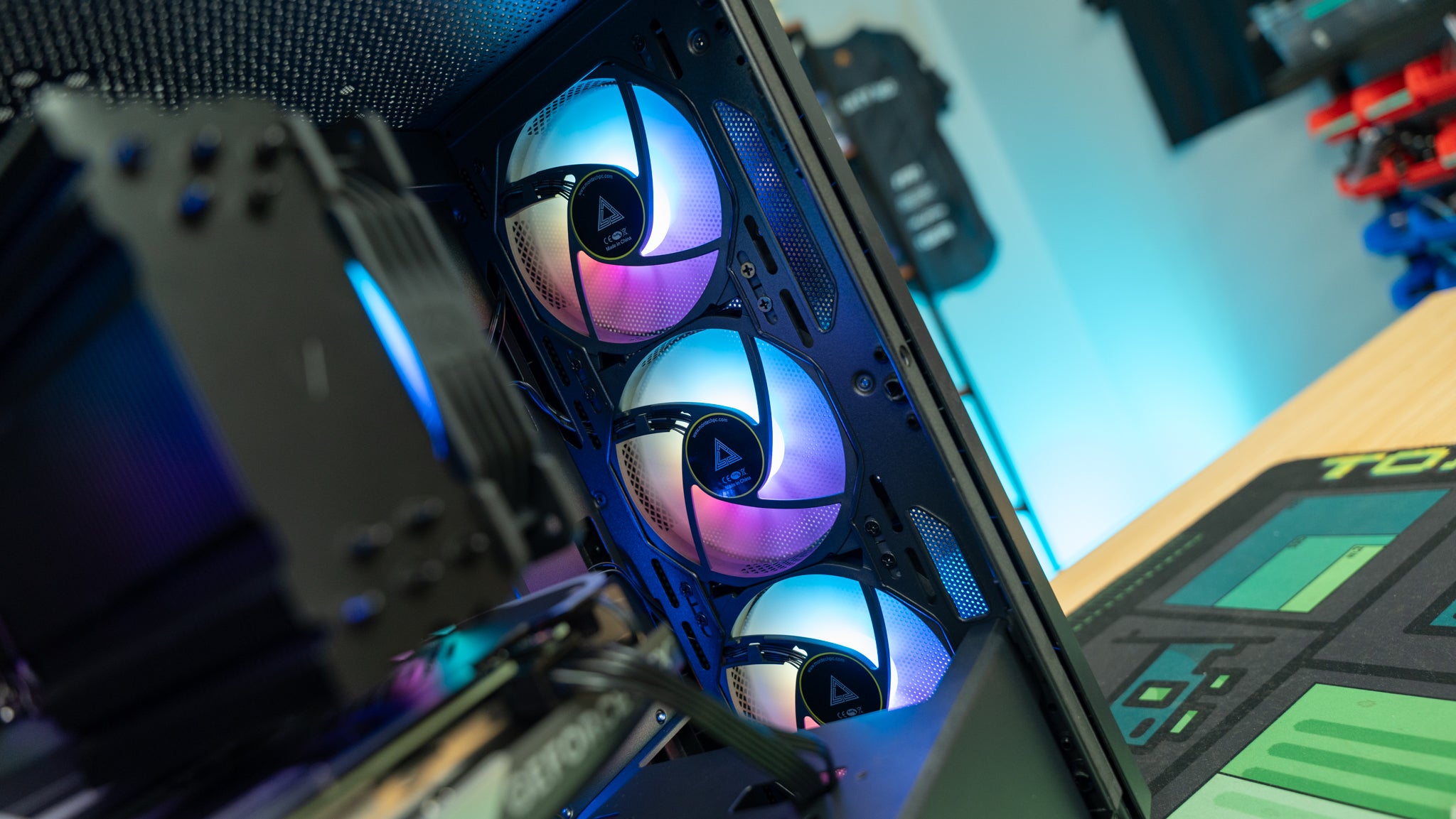 Premium Streamer PC - i5 14400F + RTX 5060 Ti
