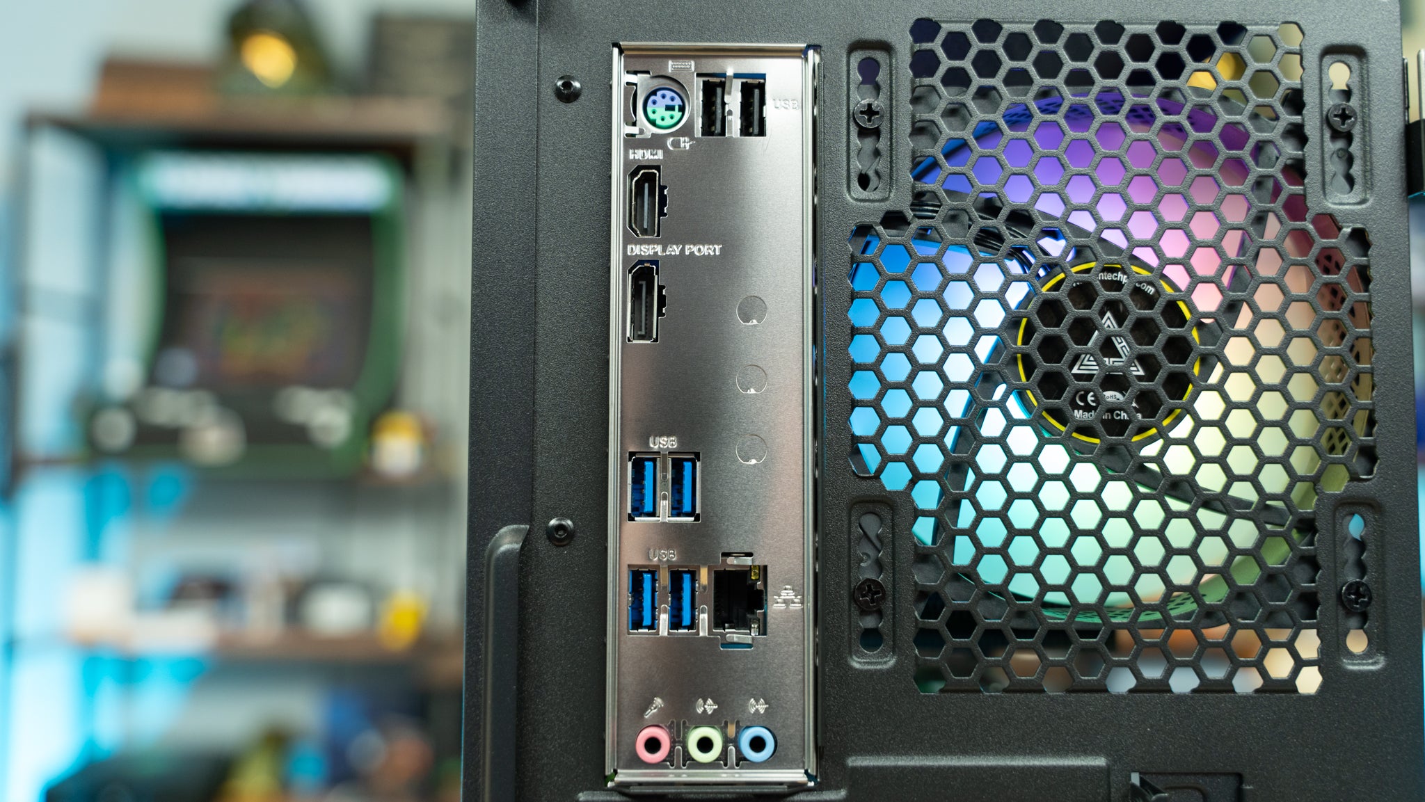 Premium Streamer PC - i5 14400F + RTX 5060 Ti