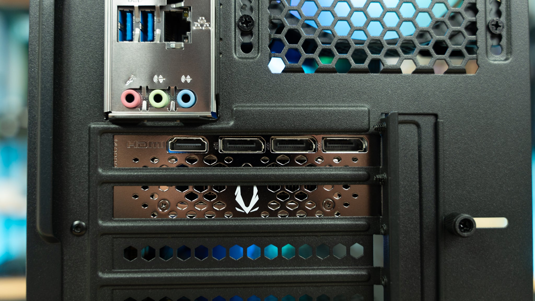 Premium Streamer PC - i5 14400F + RTX 5060 Ti