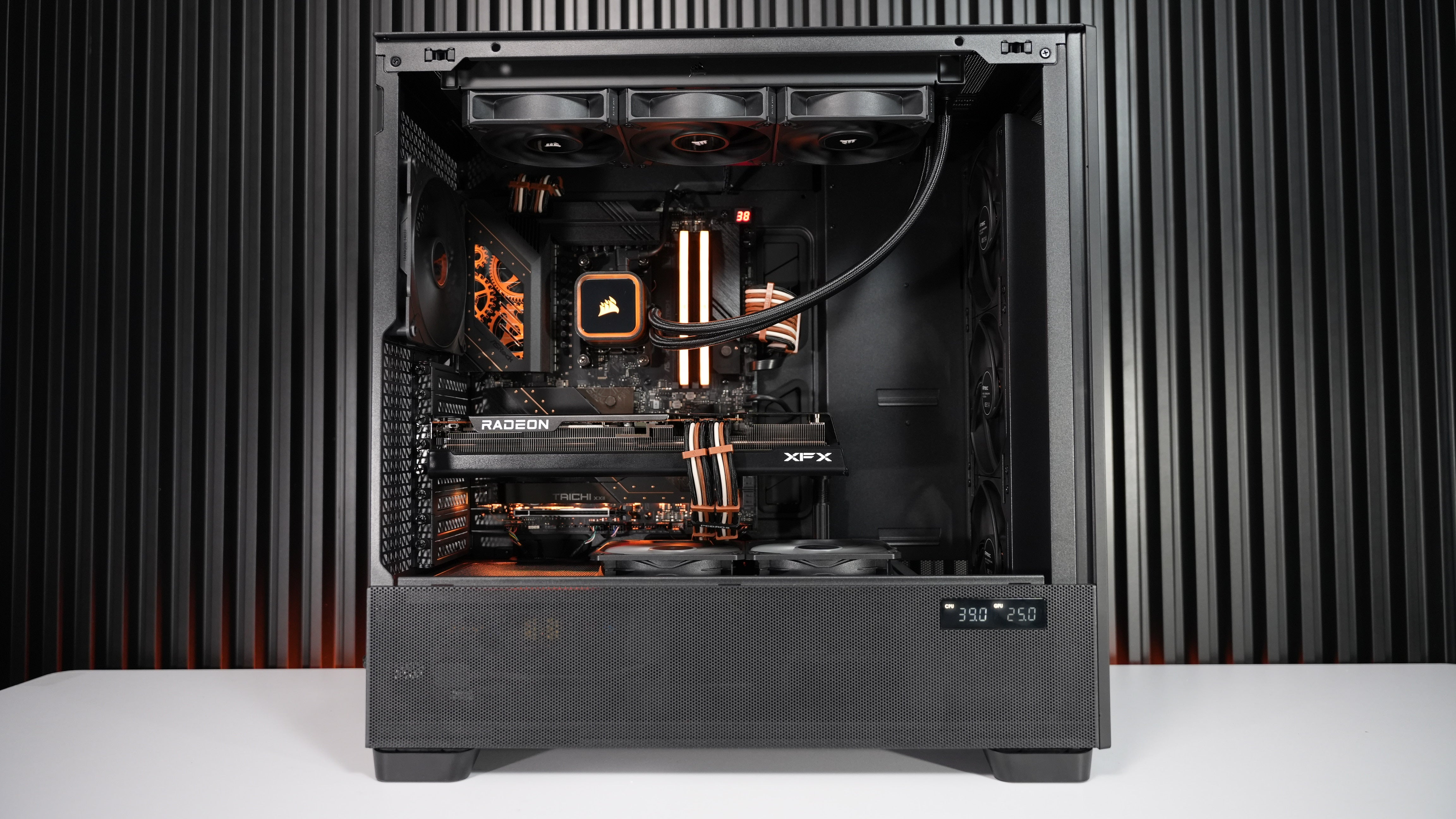 Ryzen 7 9700X + RX 7900GRE Gaming/Streaming PC