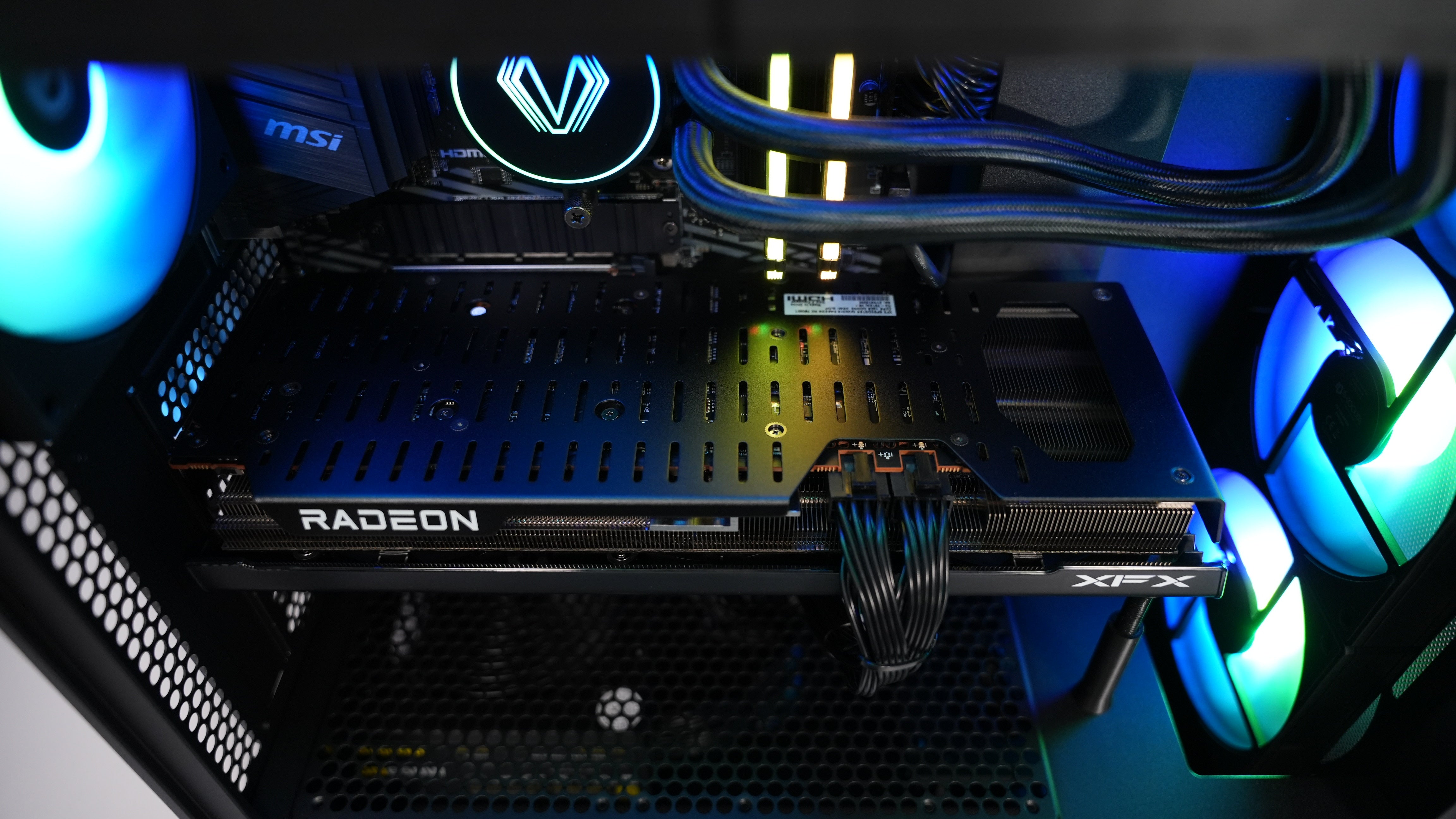 Ryzen 7 5700X + RX 7800XT Gaming/Streaming PC