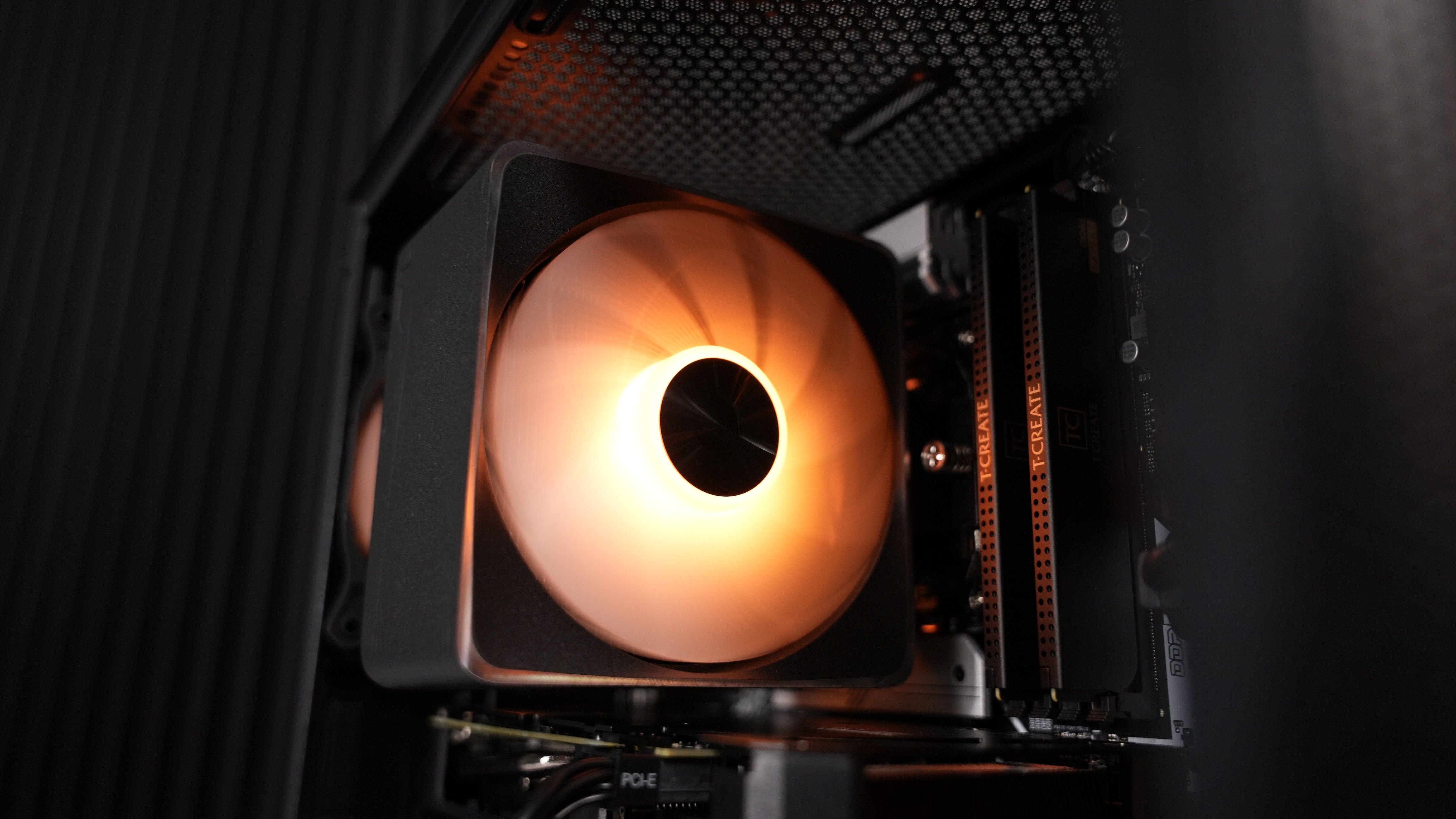 Intel i5 12600KF + RTX 4060 Gaming PC