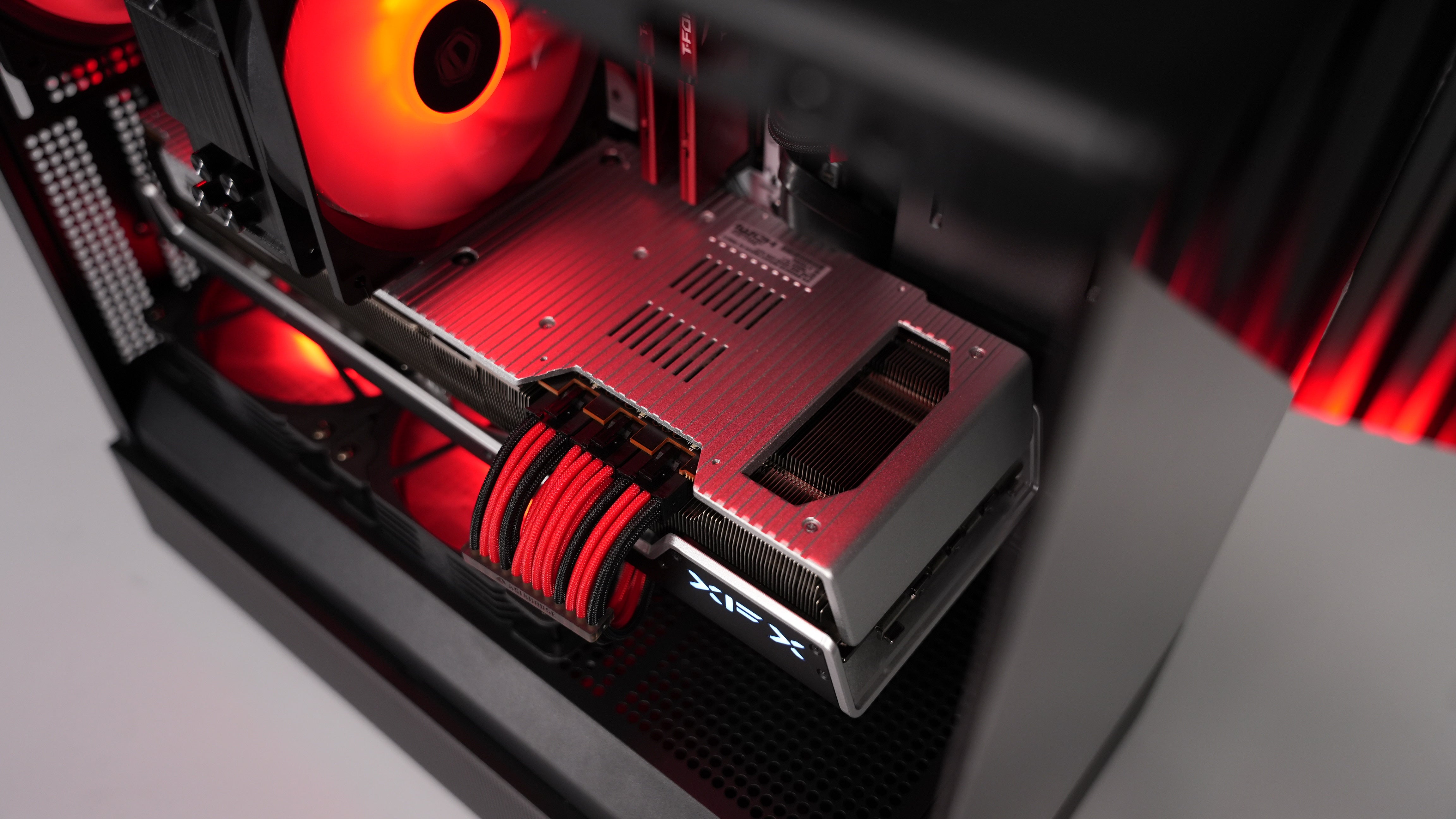 Intel i5 12600KF + RX 7900XTX Gaming/Streaming PC