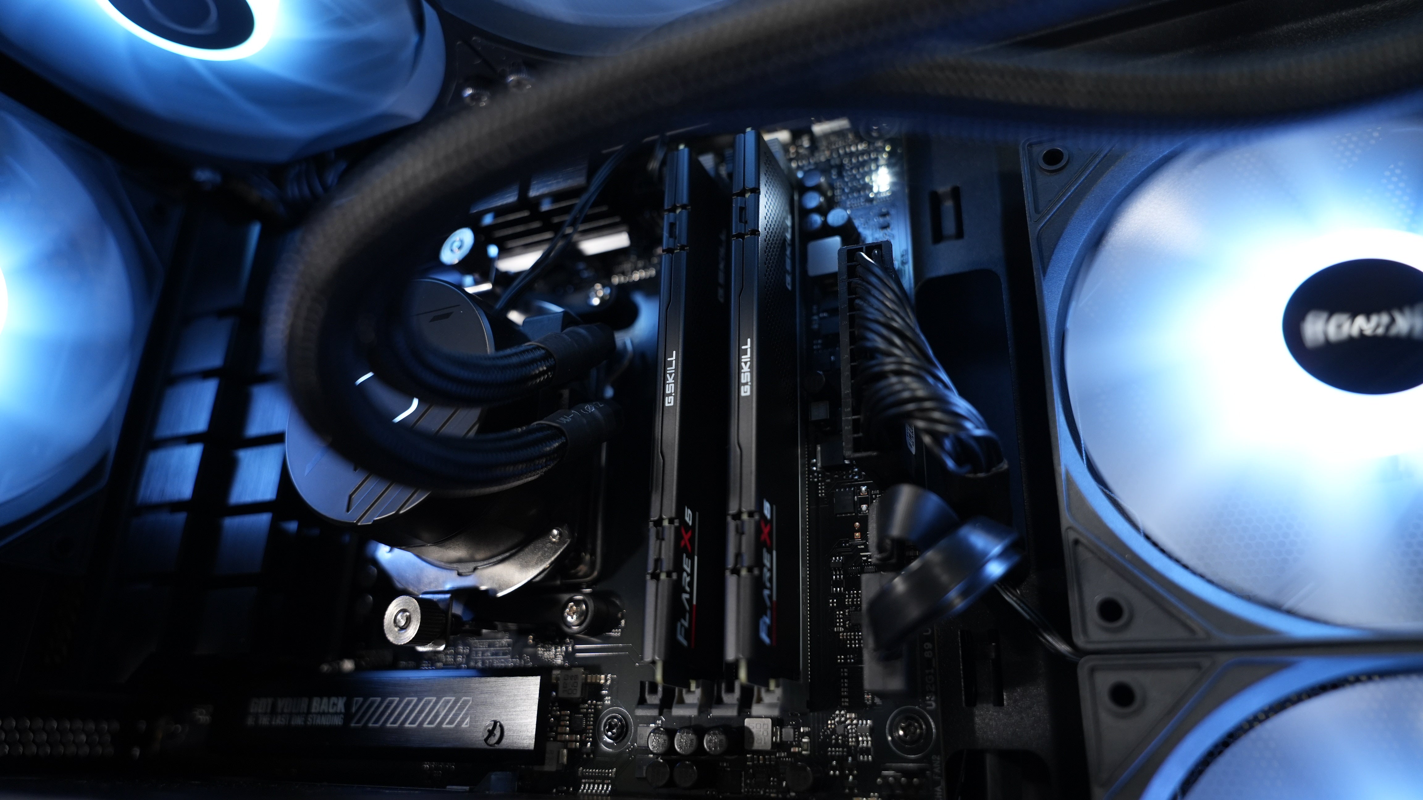 Ryzen 5 7600X3D + RTX 4070 Super Gaming/Streaming PC