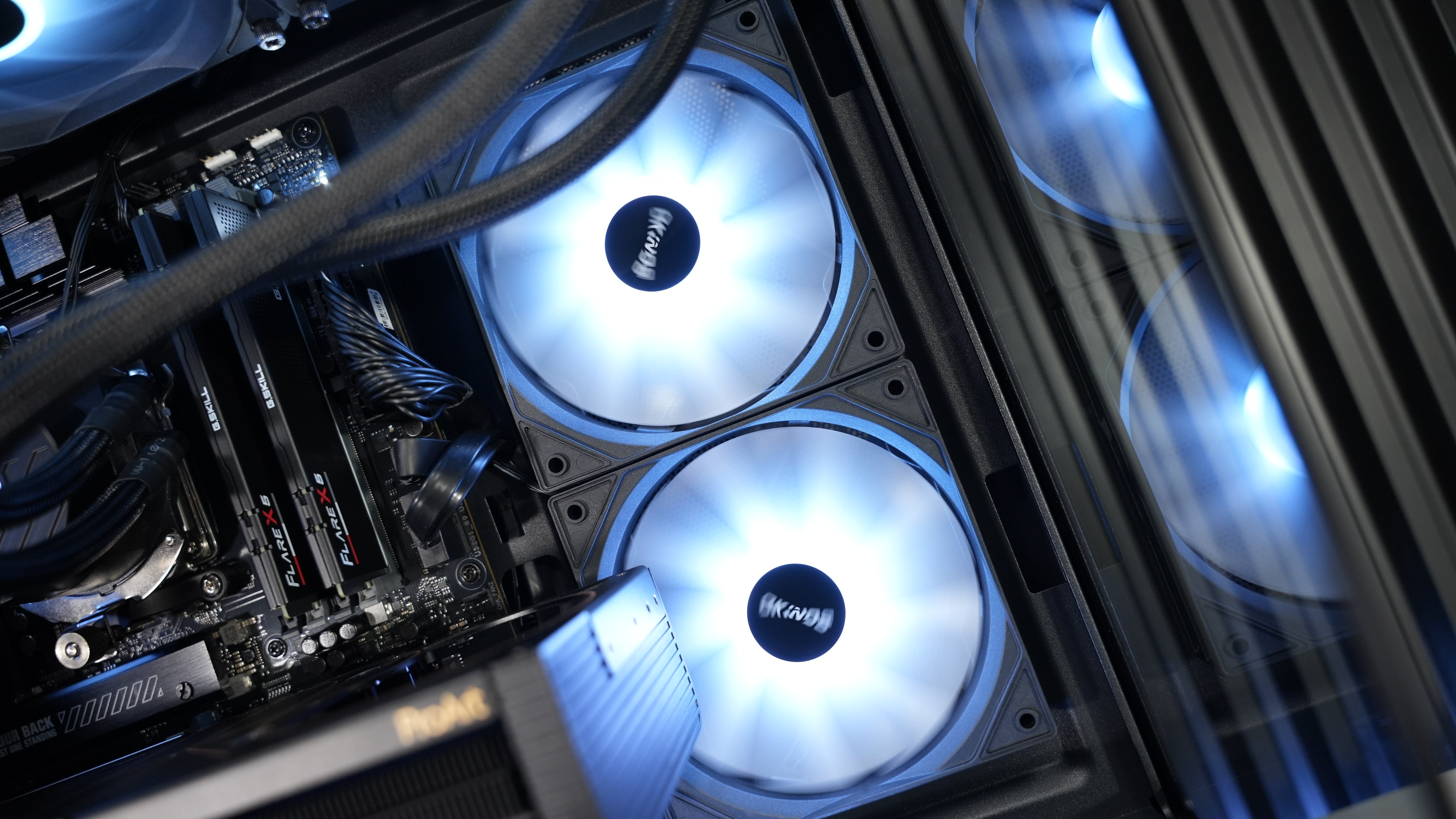 Ryzen 5 7600X3D + RTX 4070 Super Gaming/Streaming PC