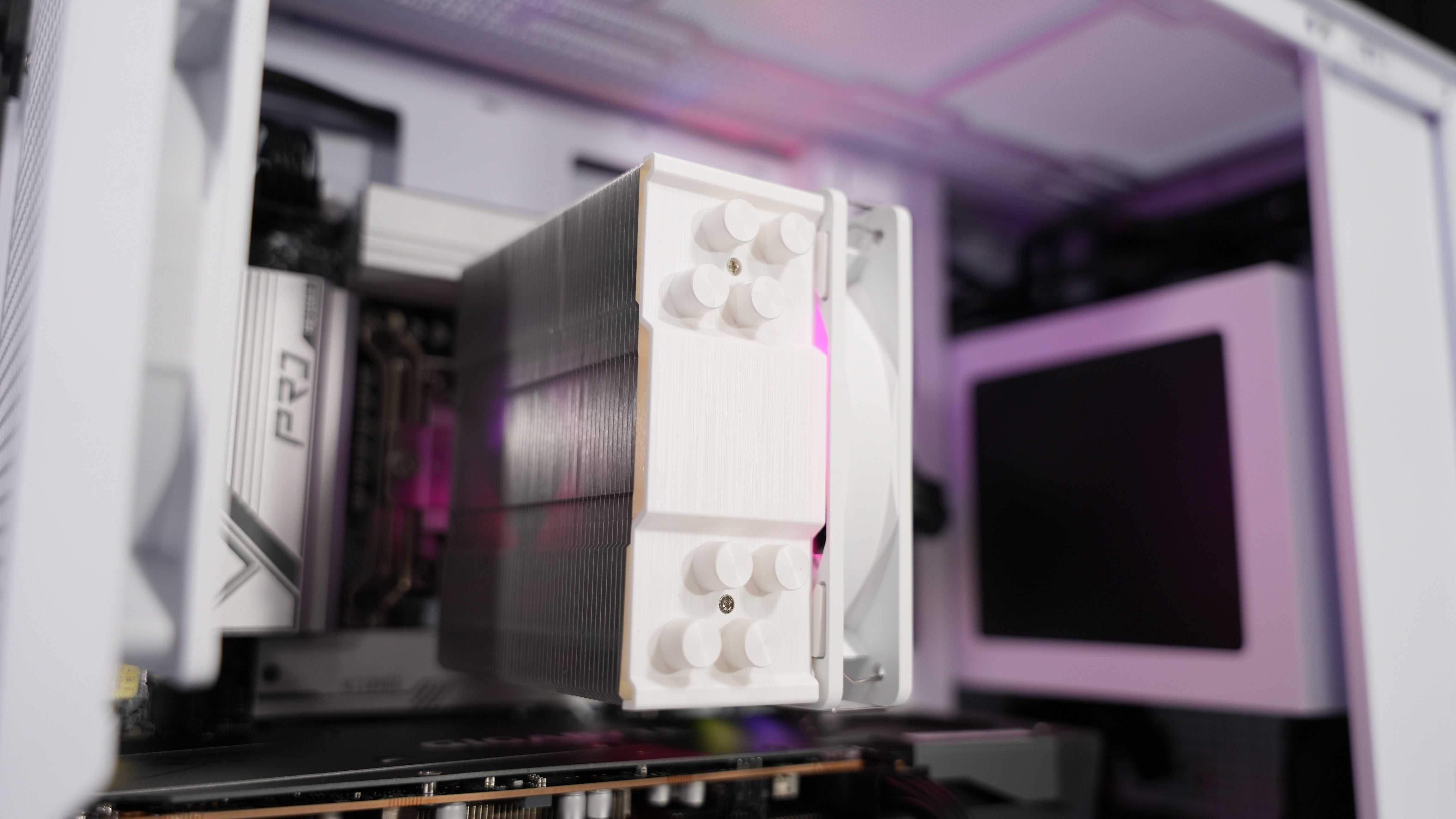 Intel i5 14400F + RX 7600 Gaming PC
