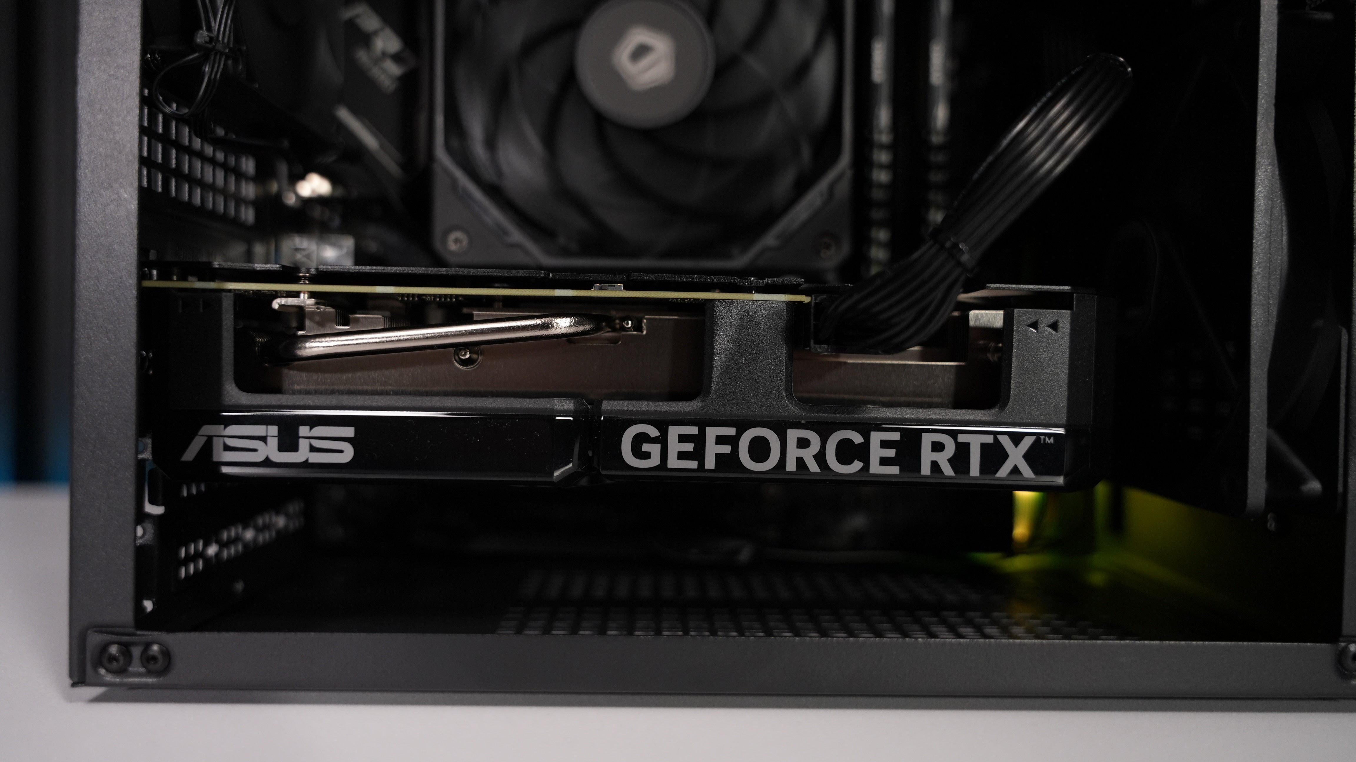 Intel i5 12400F + RTX 4060 Gaming PC