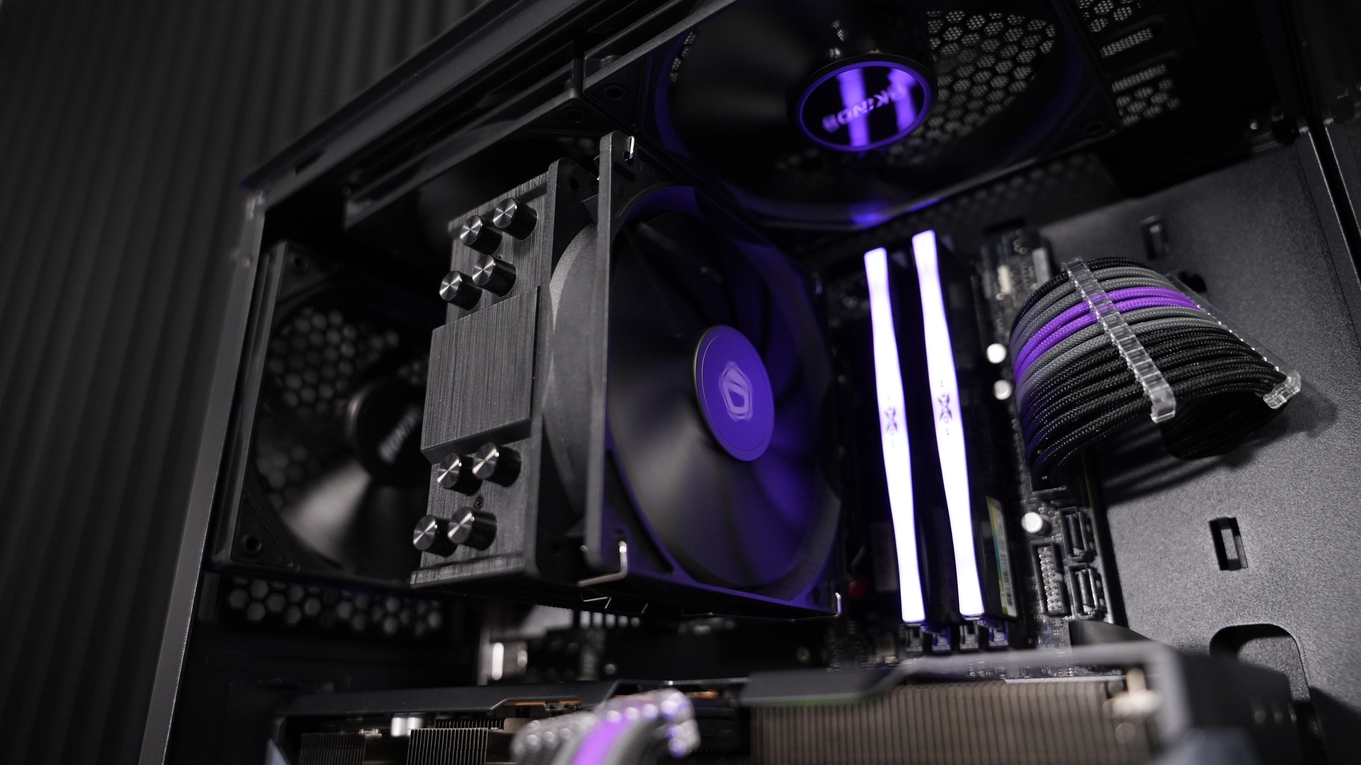 Ryzen 5 9600X + RX 9070 Gaming/Streaming PC