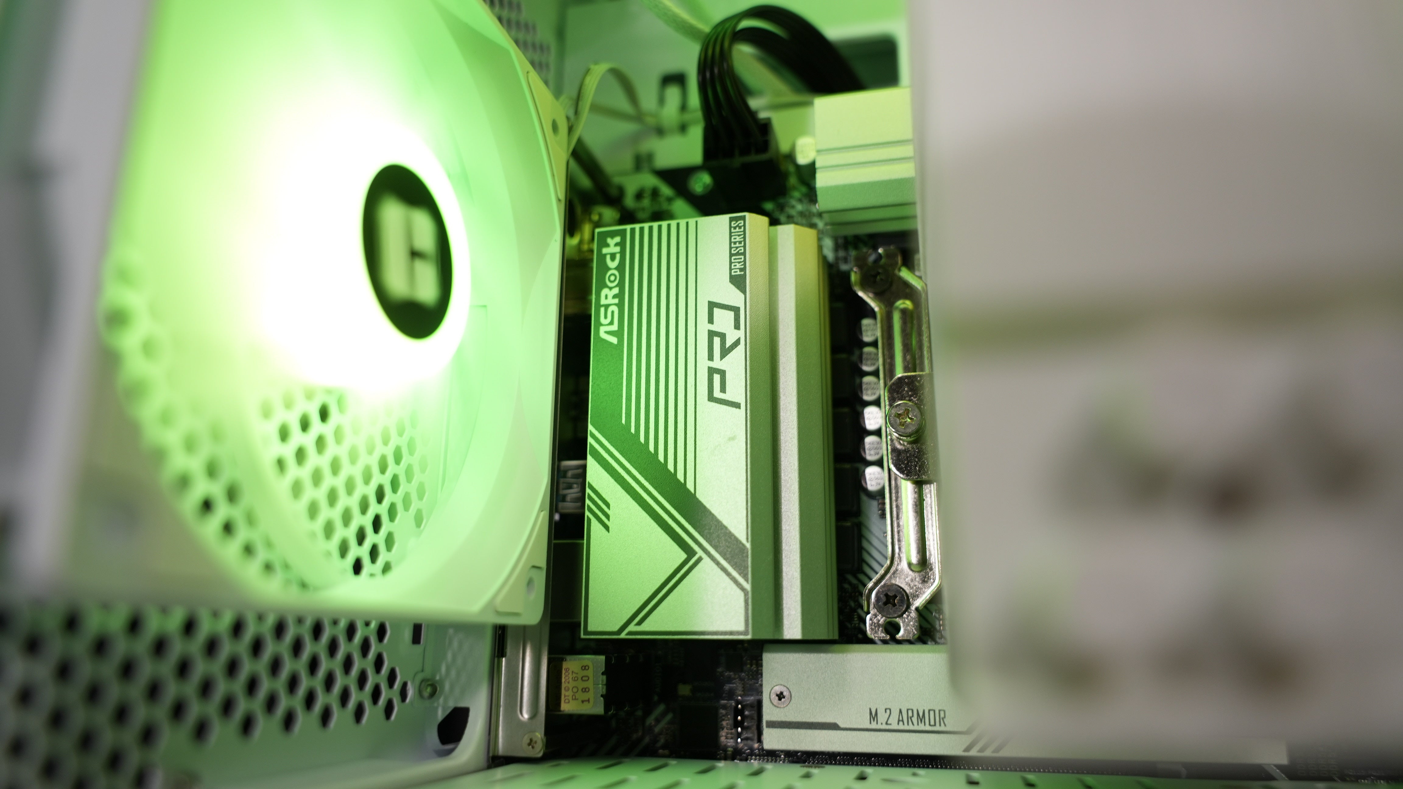 Intel i7 12700K + RX 7800XT Gaming/Streaming PC