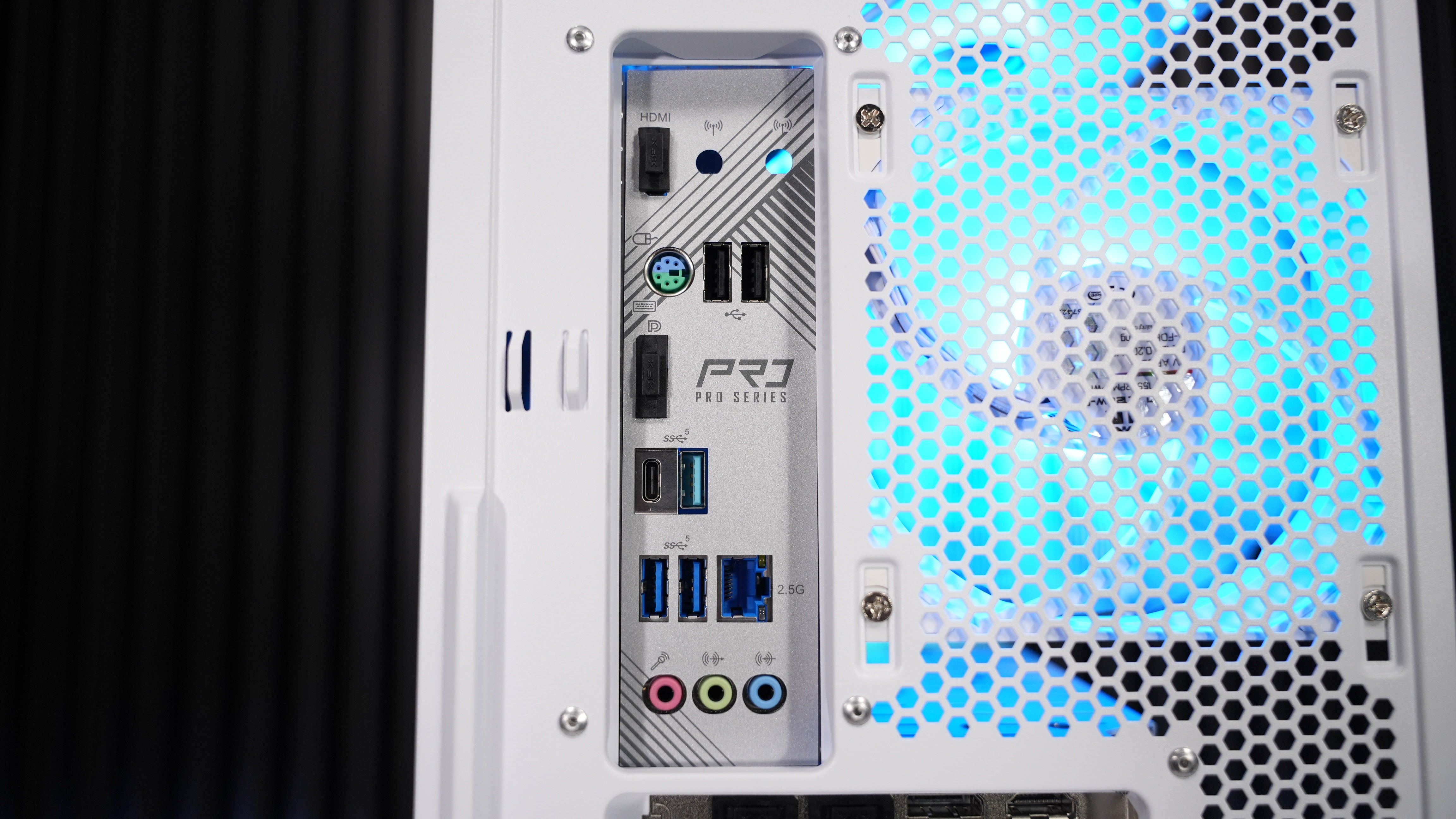 Intel i7 12700K + RX 7800XT Gaming/Streaming PC