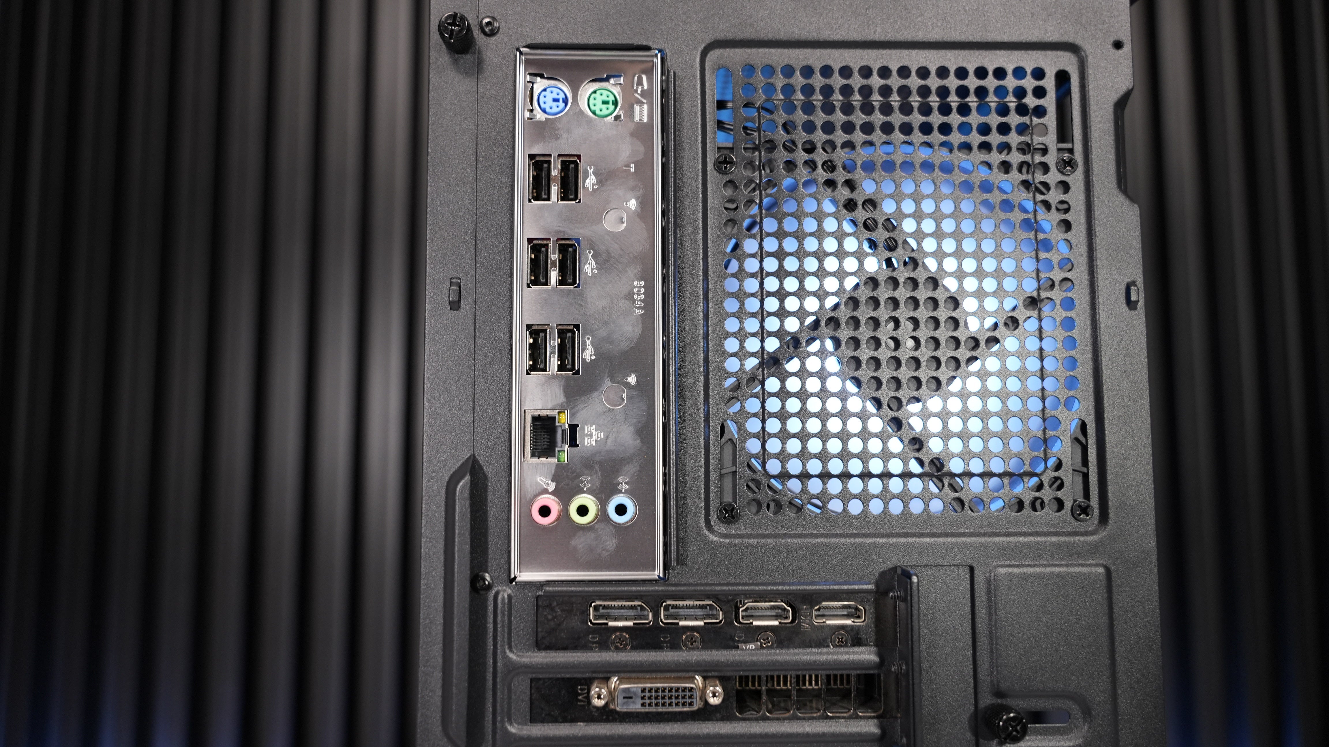 Intel Xeon 2680 + GTX 1080 Gaming PC