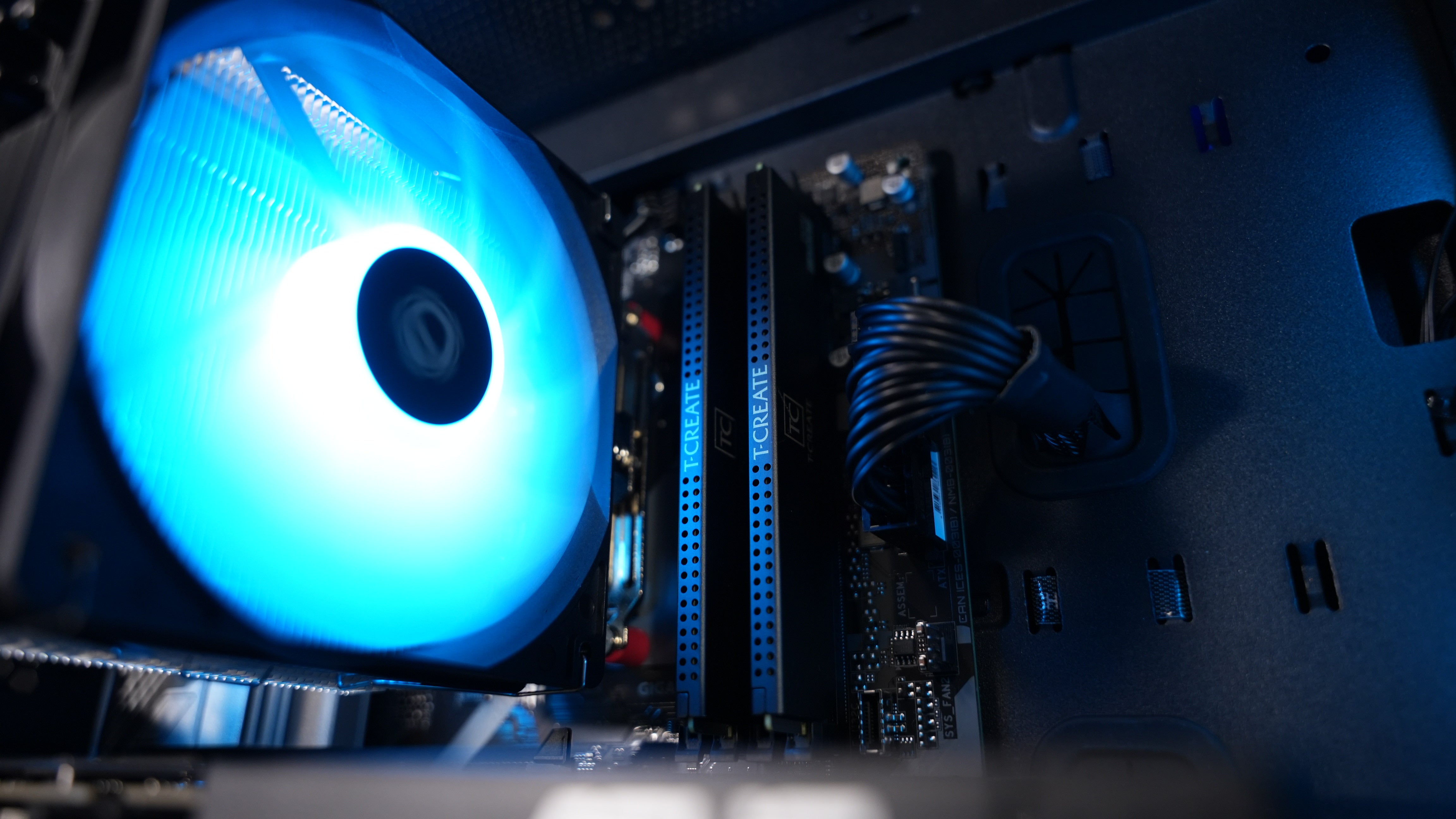 Ryzen 5 7600 + RTX 5060 Ti Gaming/Streaming PC