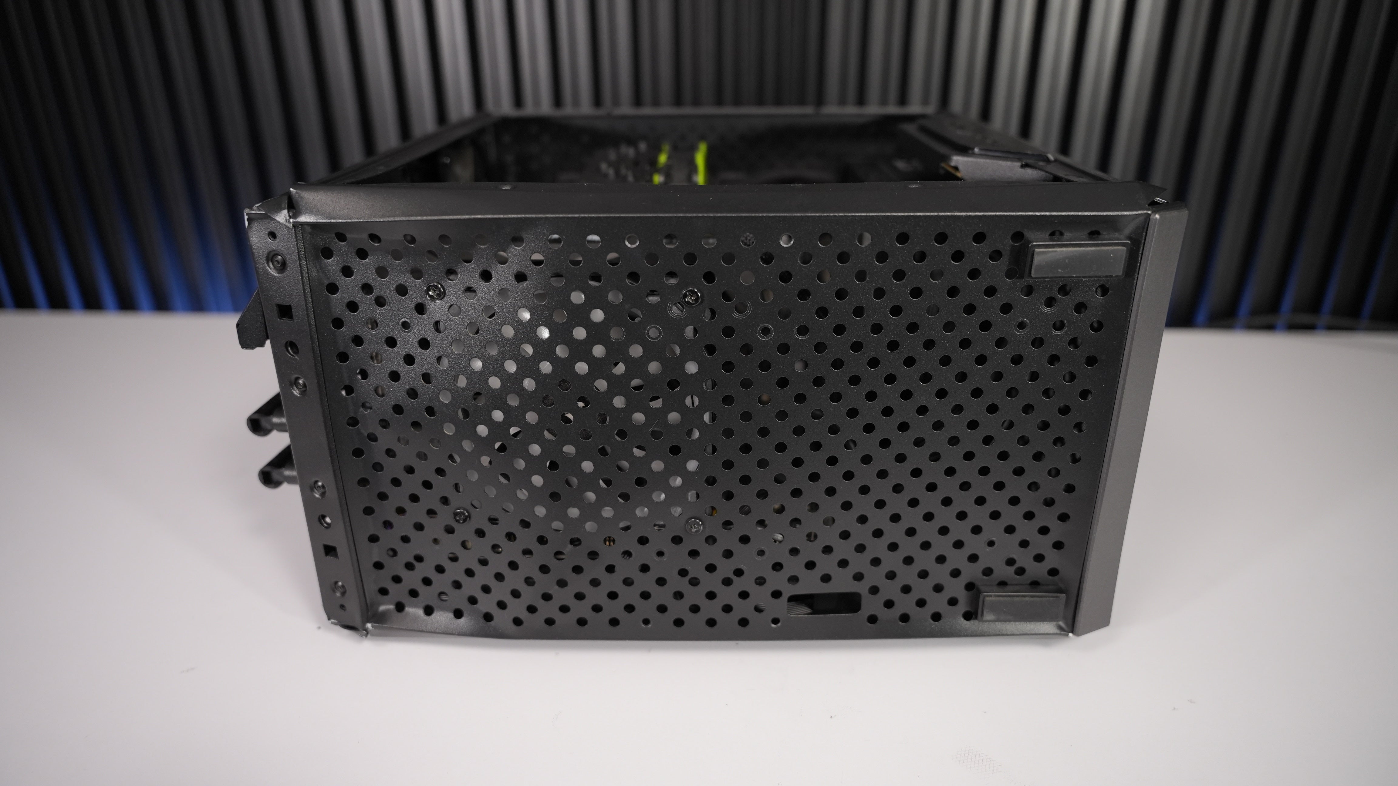 Intel i5 9600K + RTX 2060 Gaming PC
