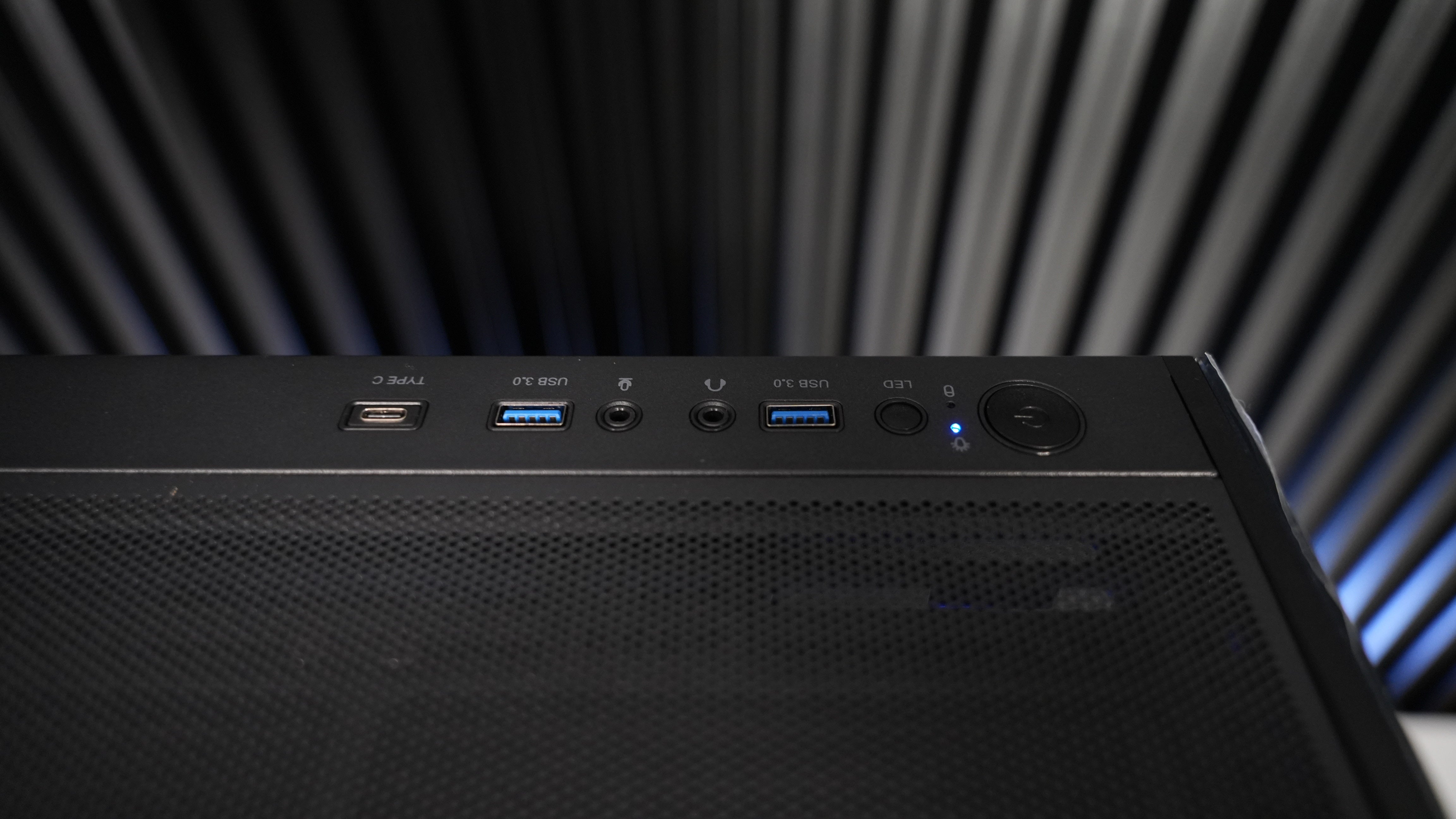 Ryzen 5 9600X + RTX 5070 Gaming/Streaming PC