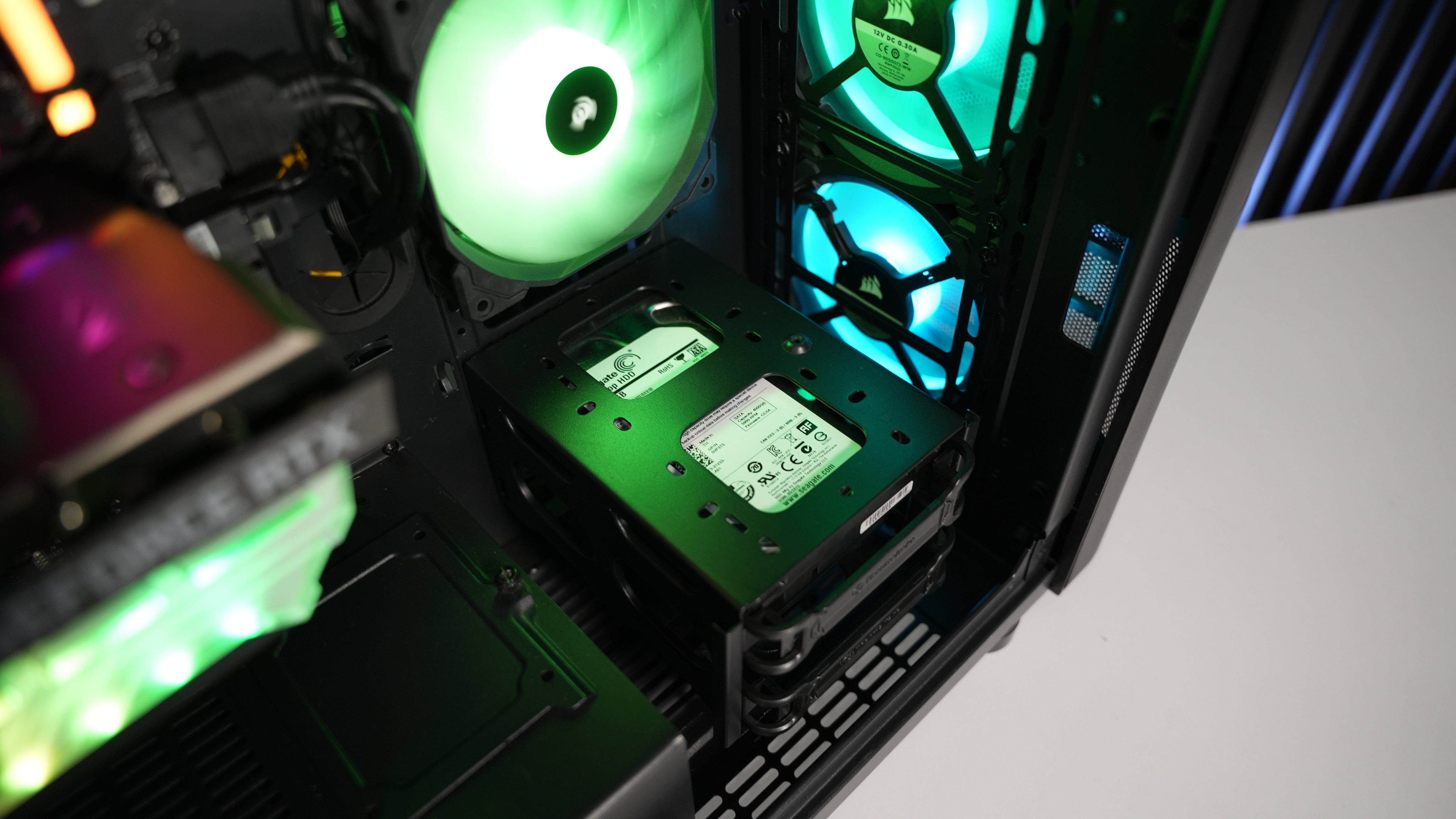 Intel i7 9700F + RTX 3060 12GB Gaming PC