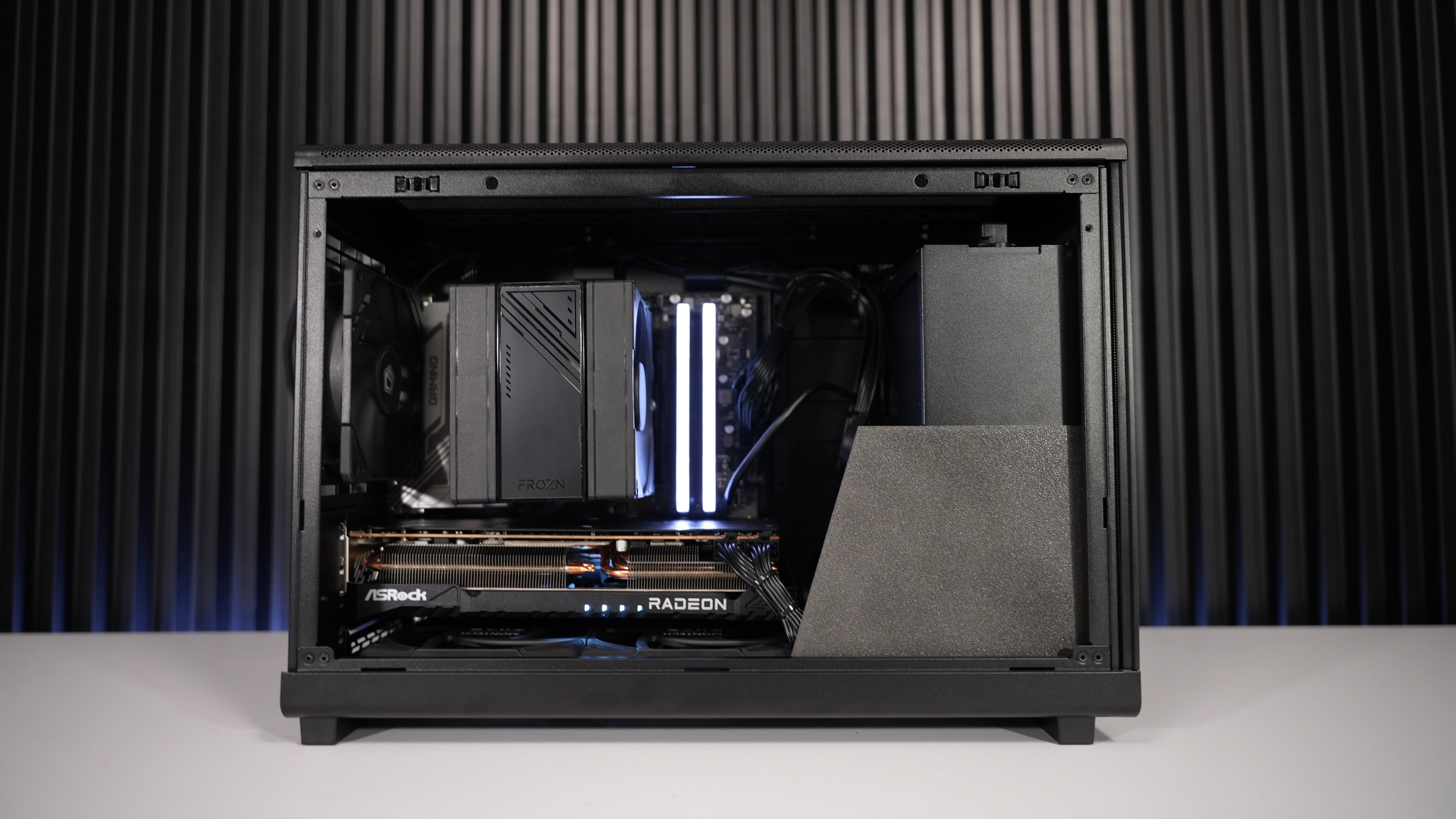 Ryzen 5 7600X + RX 7700XT Gaming/Streaming PC