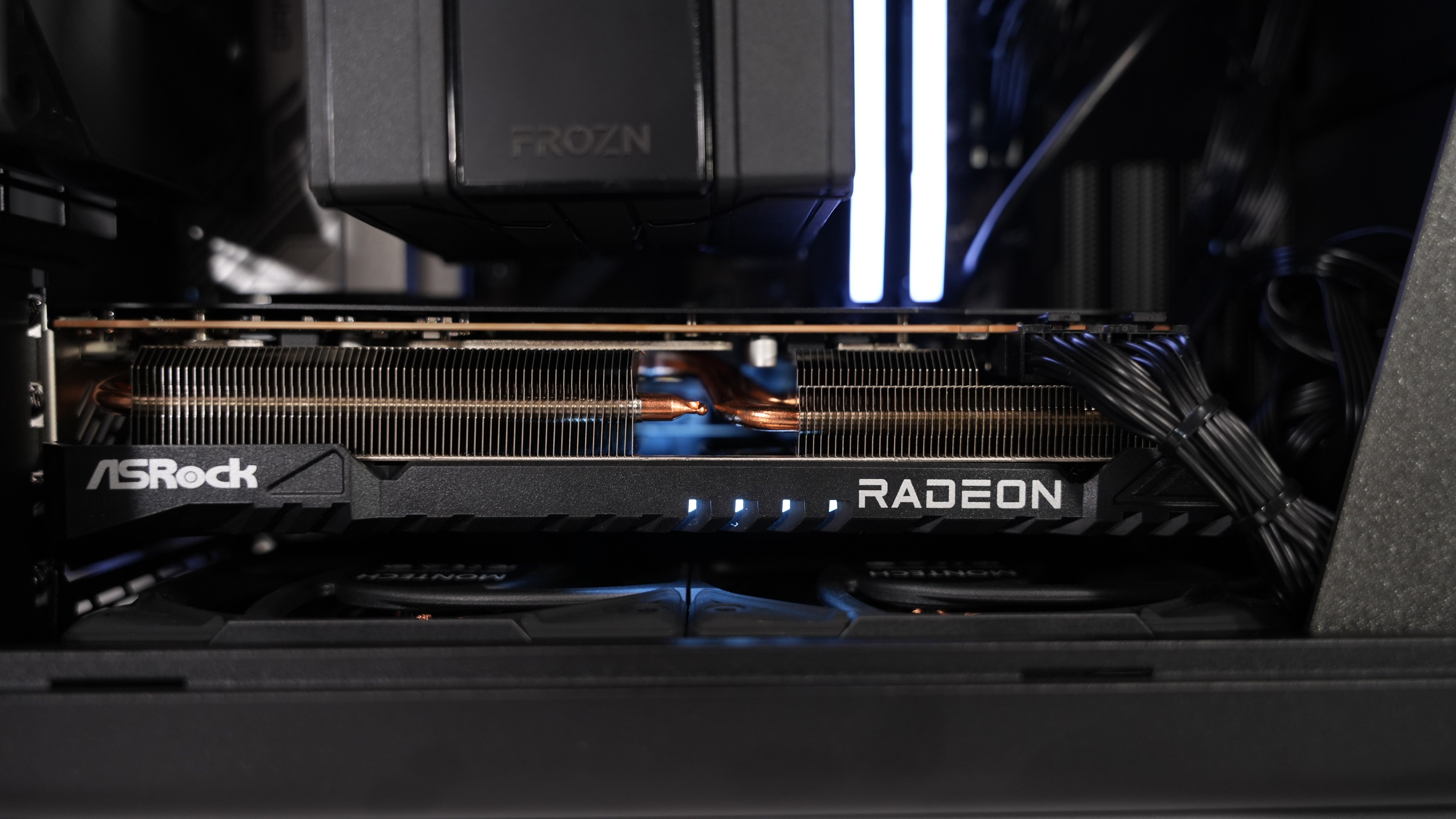 Ryzen 5 7600X + RX 7700XT Gaming/Streaming PC