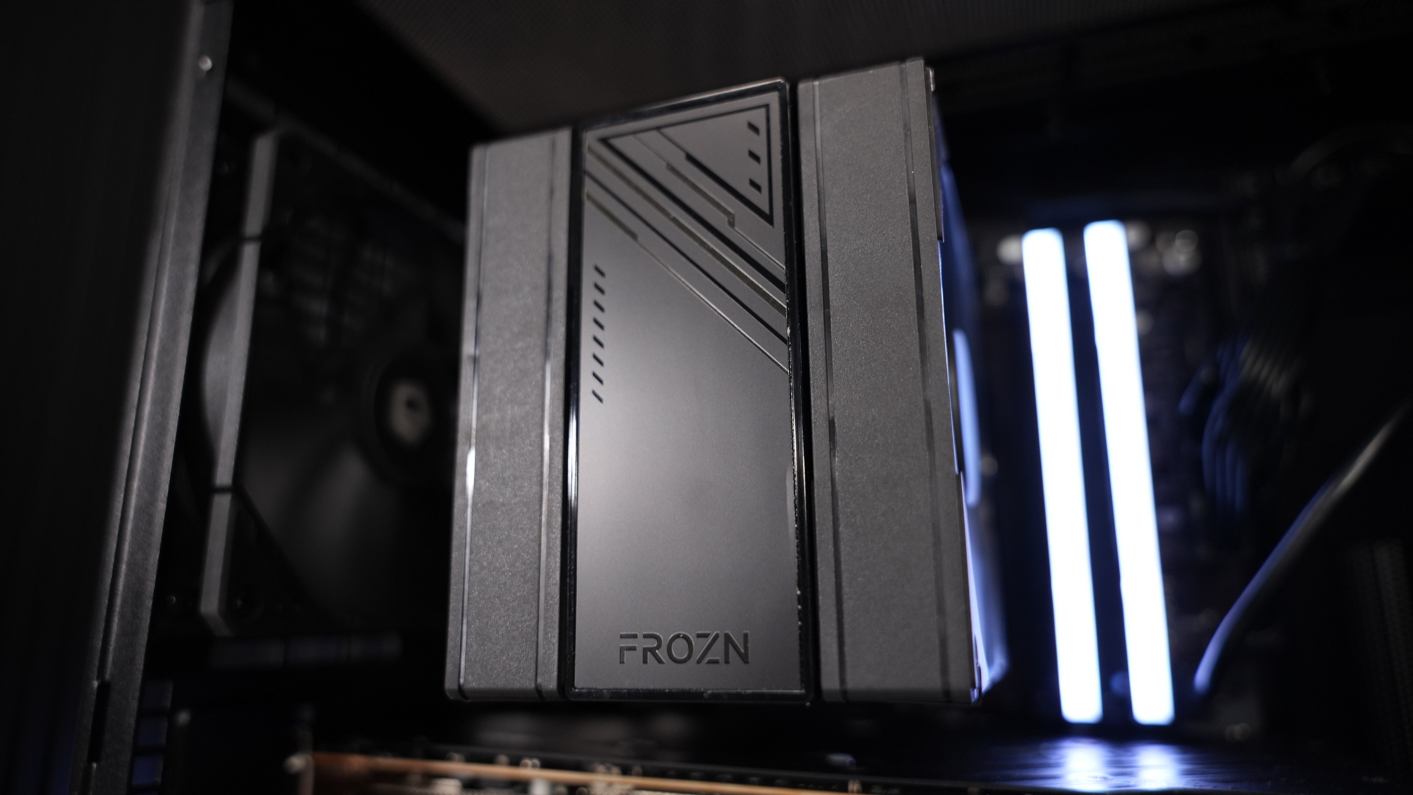 Ryzen 5 7600X + RX 7700XT Gaming/Streaming PC