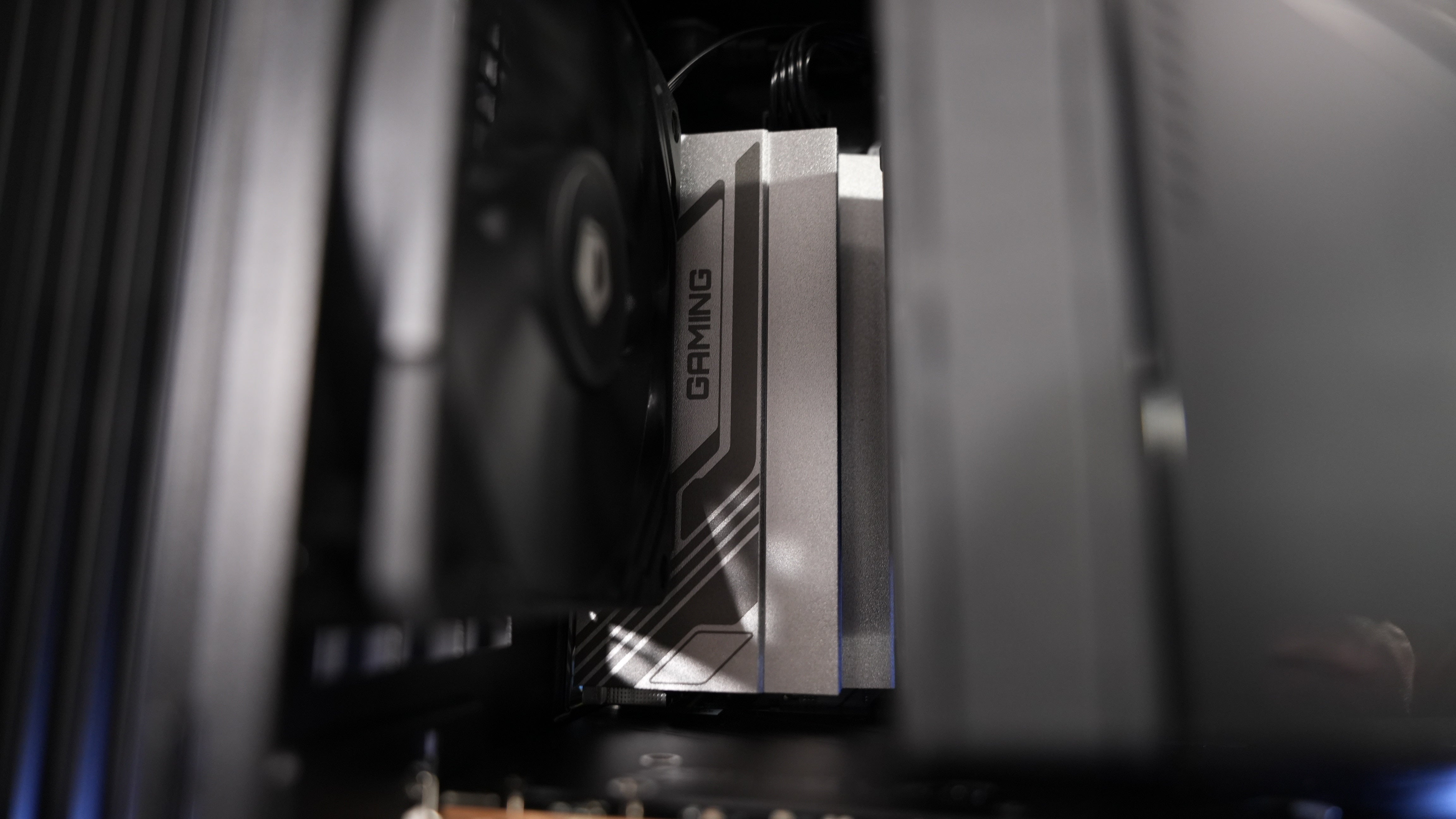Ryzen 5 7600X + RX 7700XT Gaming/Streaming PC