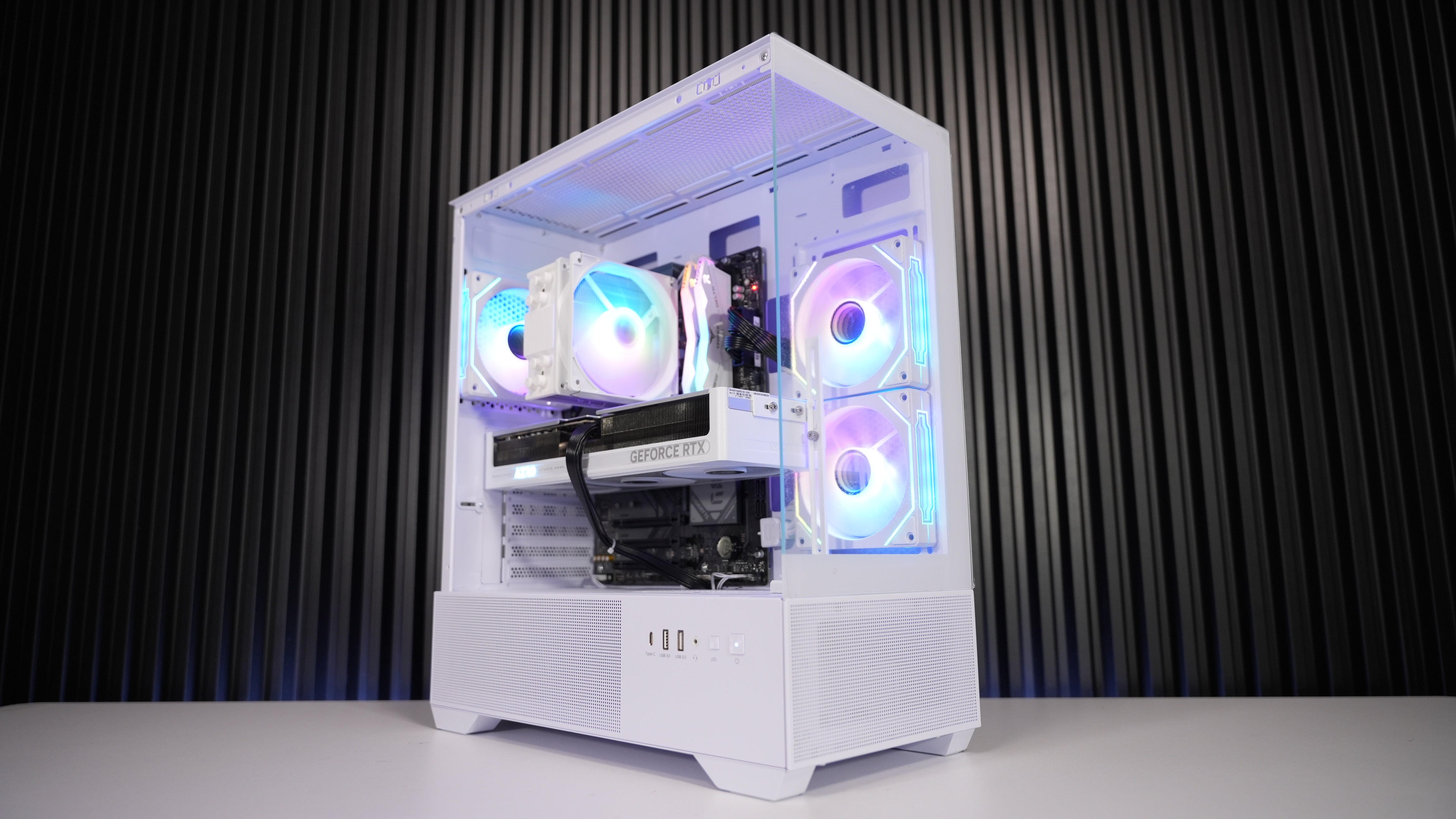 Ryzen 5 9600X + RTX 5070 Gaming/Streaming PC