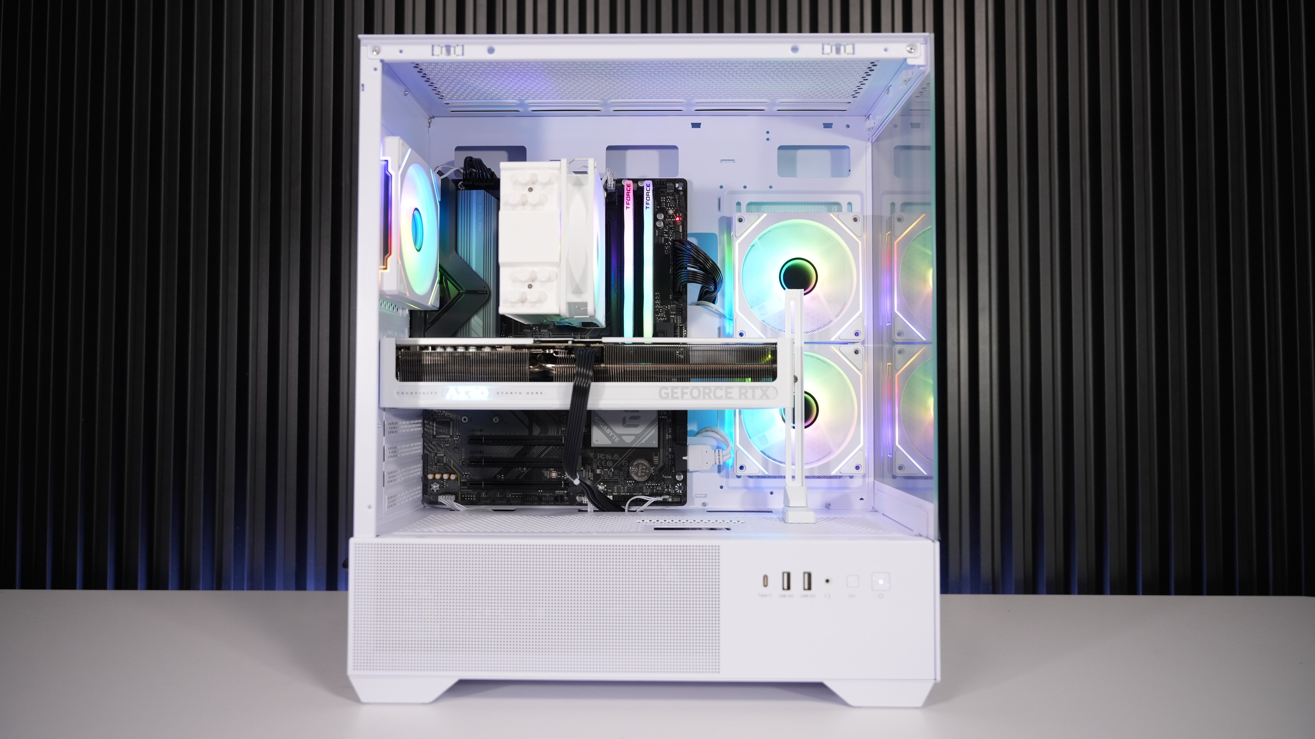 Ryzen 5 9600X + RTX 5070 Gaming/Streaming PC