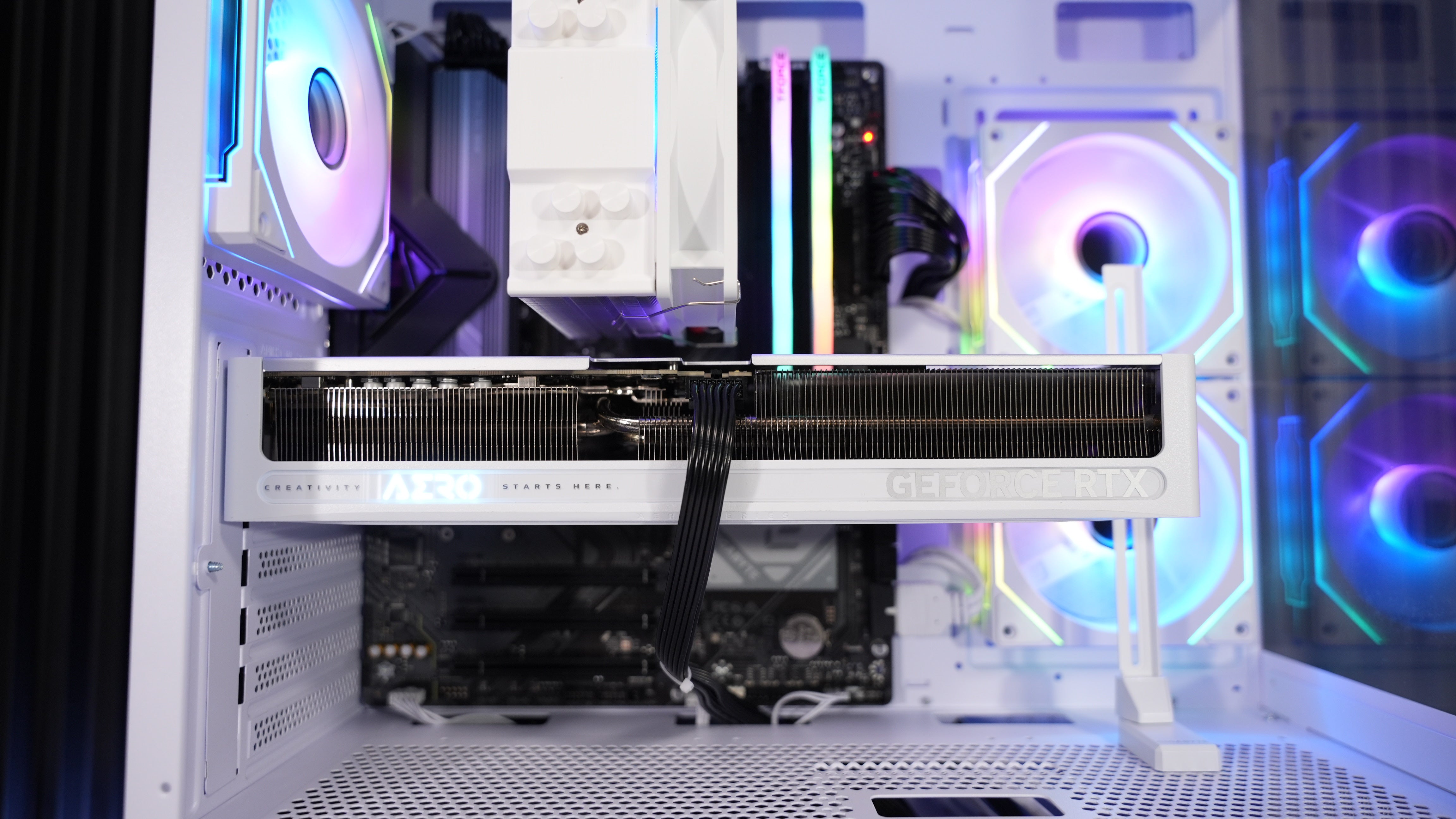 Ryzen 5 9600X + RTX 5070 Gaming/Streaming PC