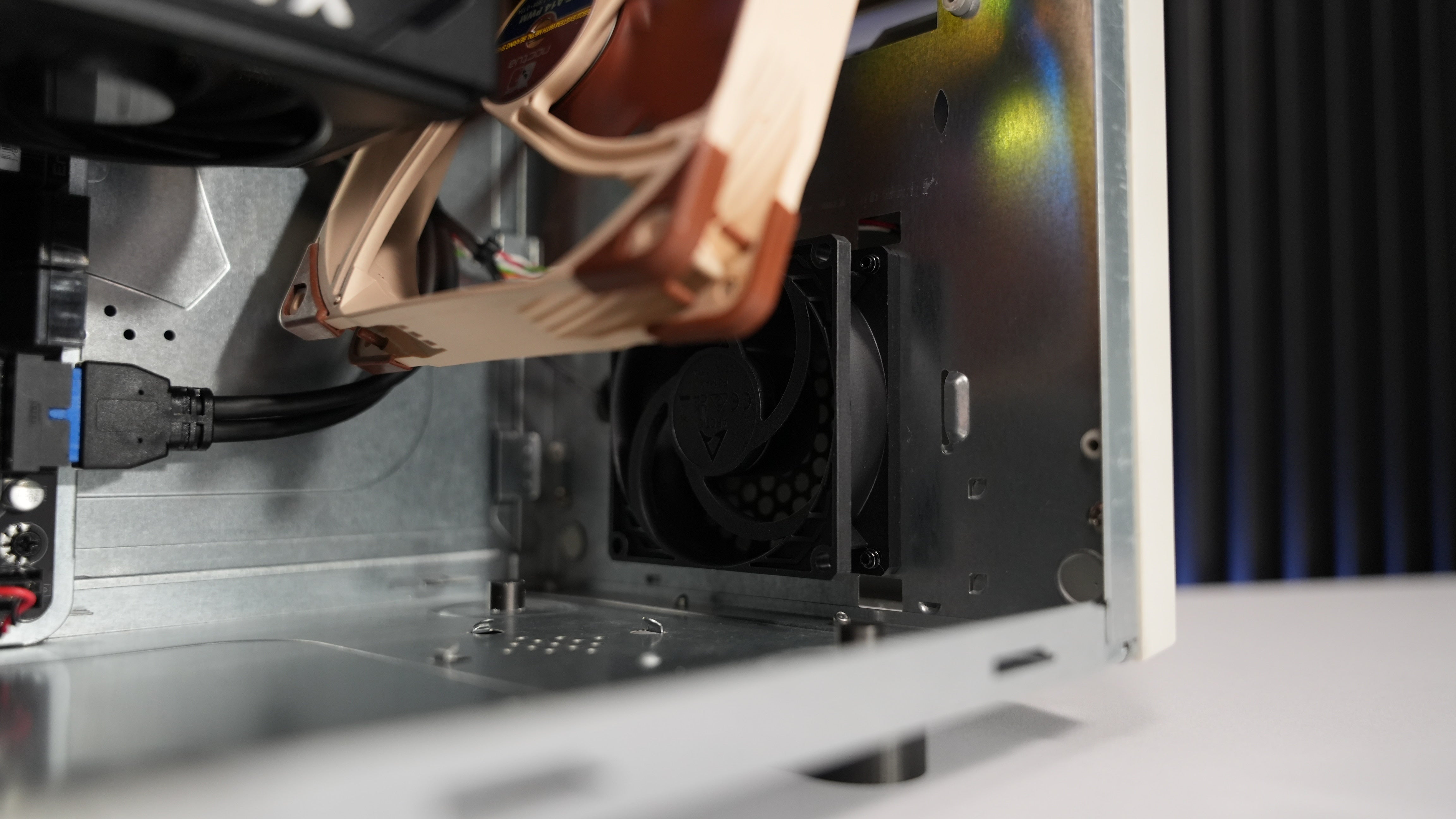 Ryzen 5 9600X + RTX 5070 Gaming/Streaming PC