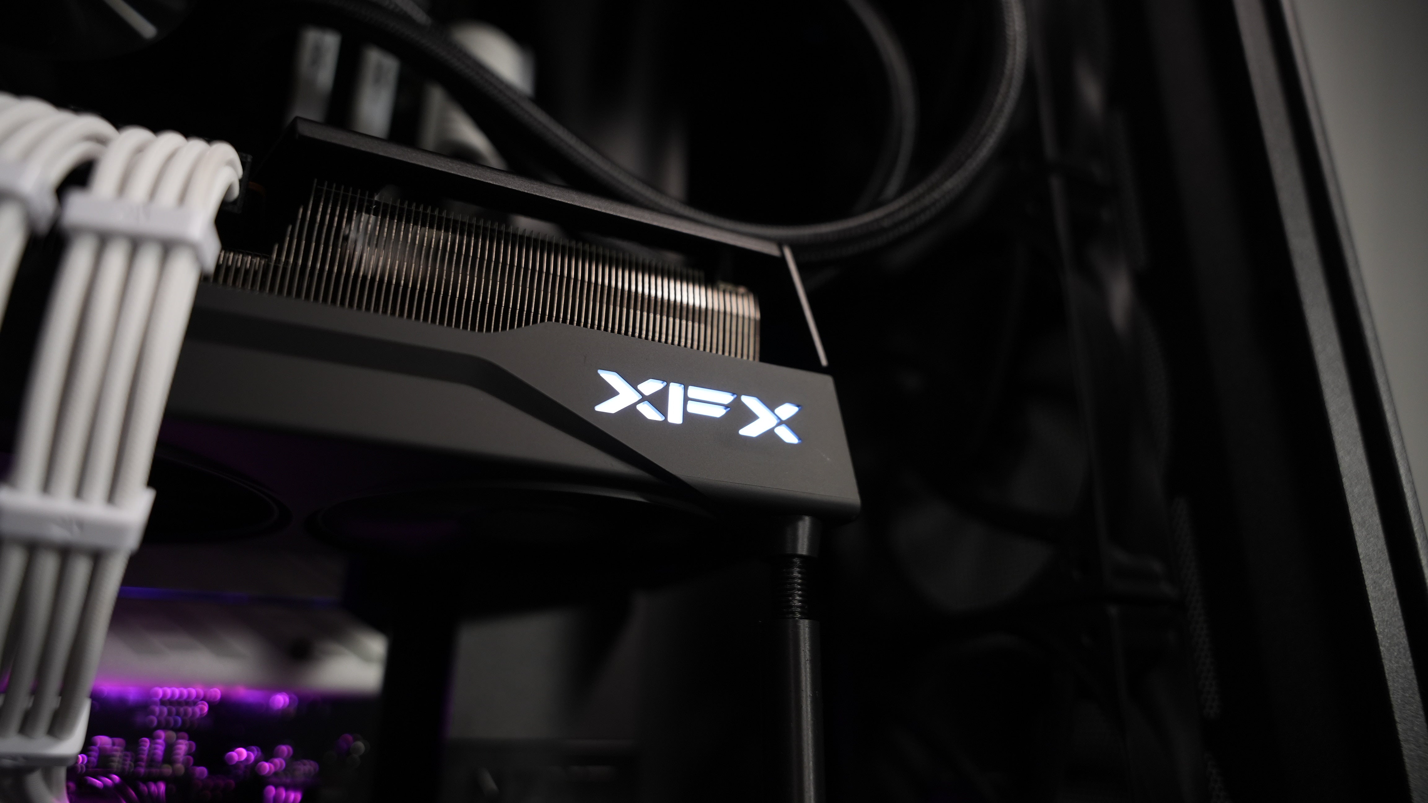 Ryzen 7 7700X + RX 9070 Gaming/Streaming PC