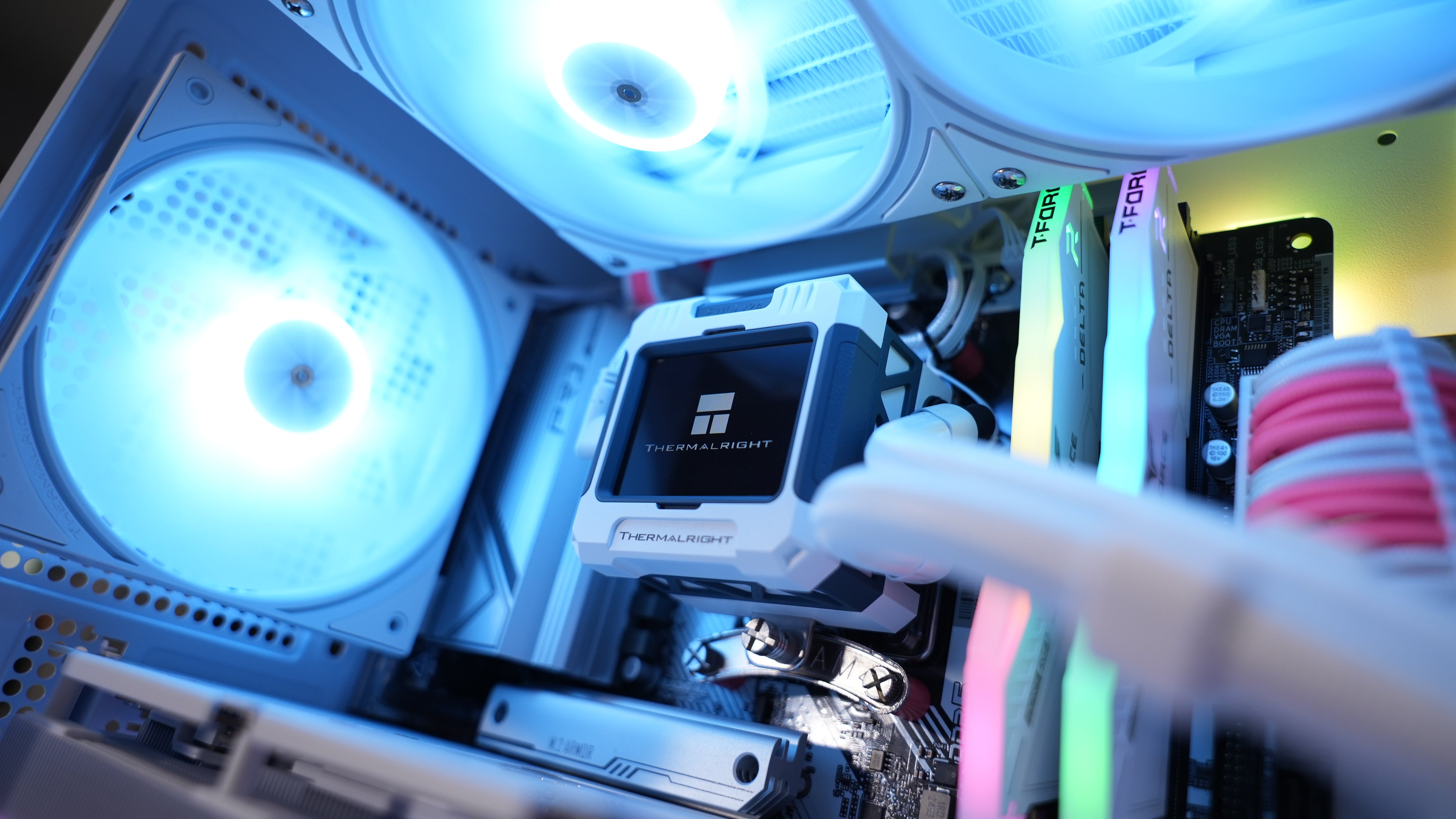 Ryzen 5 9600X + RX 7800XT Gaming/Streaming PC