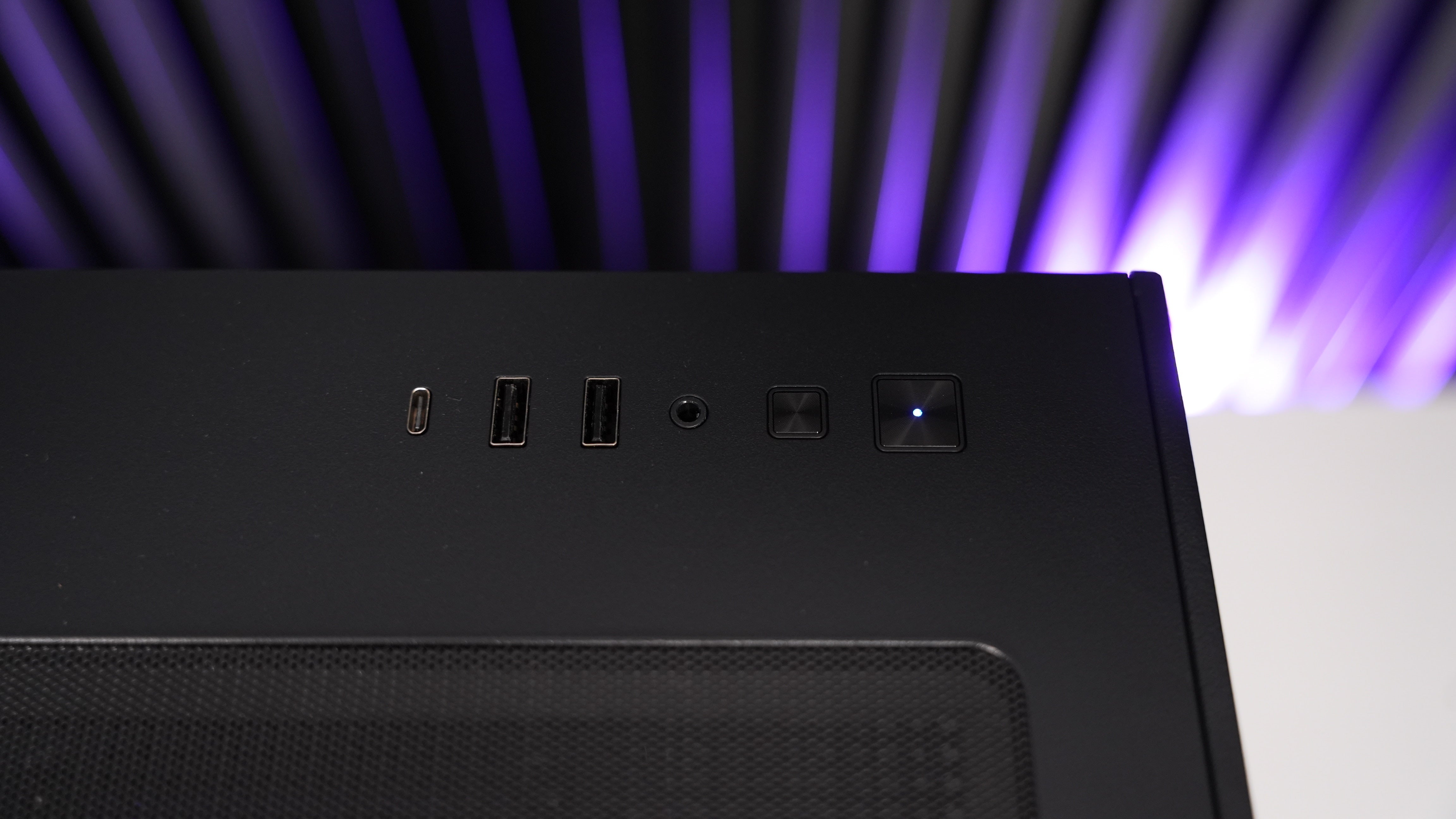 Ryzen 7 5800XT + RX 5600XT Gaming PC