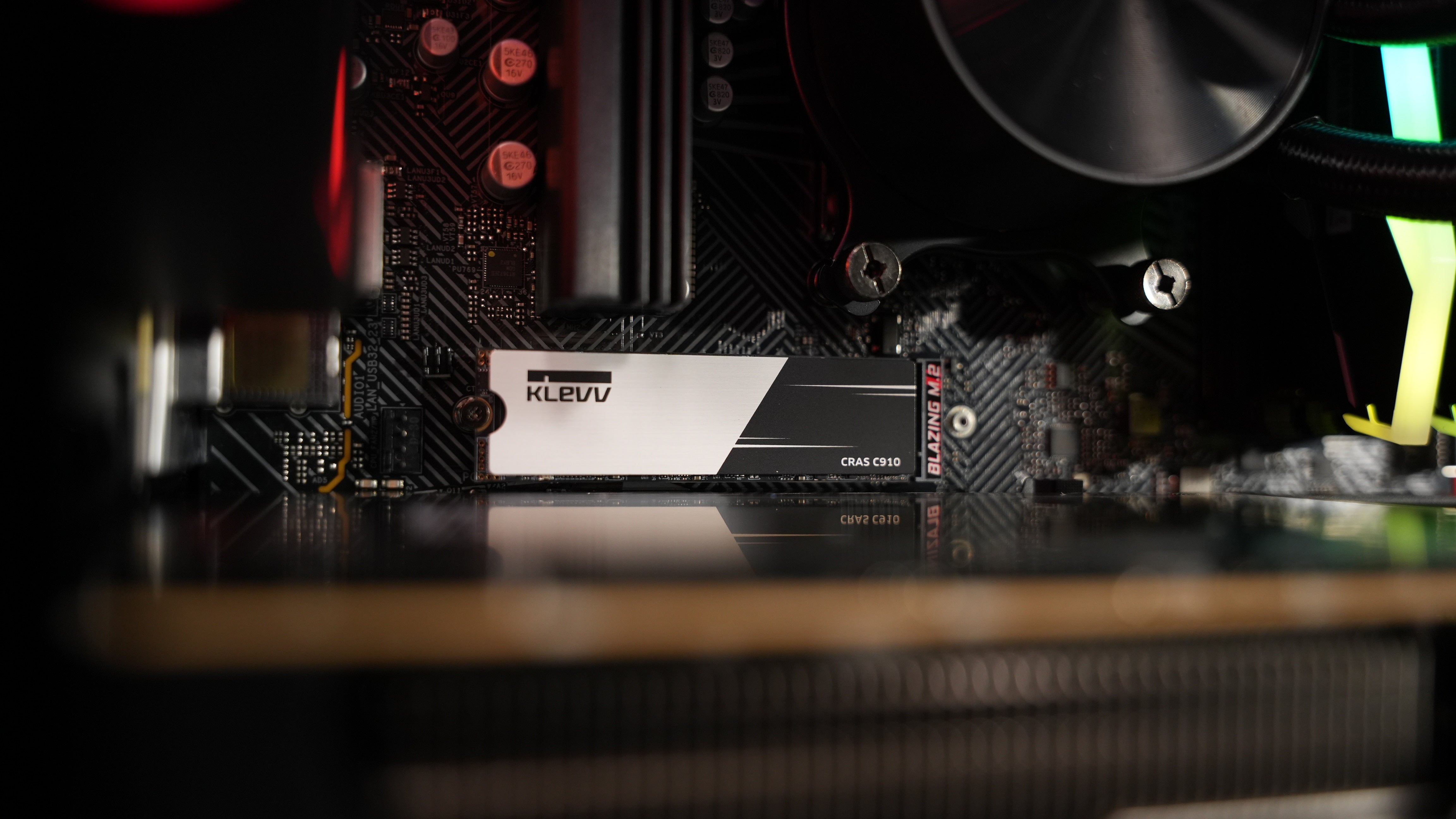 Ryzen 5 9600X + RTX 5060 Gaming PC