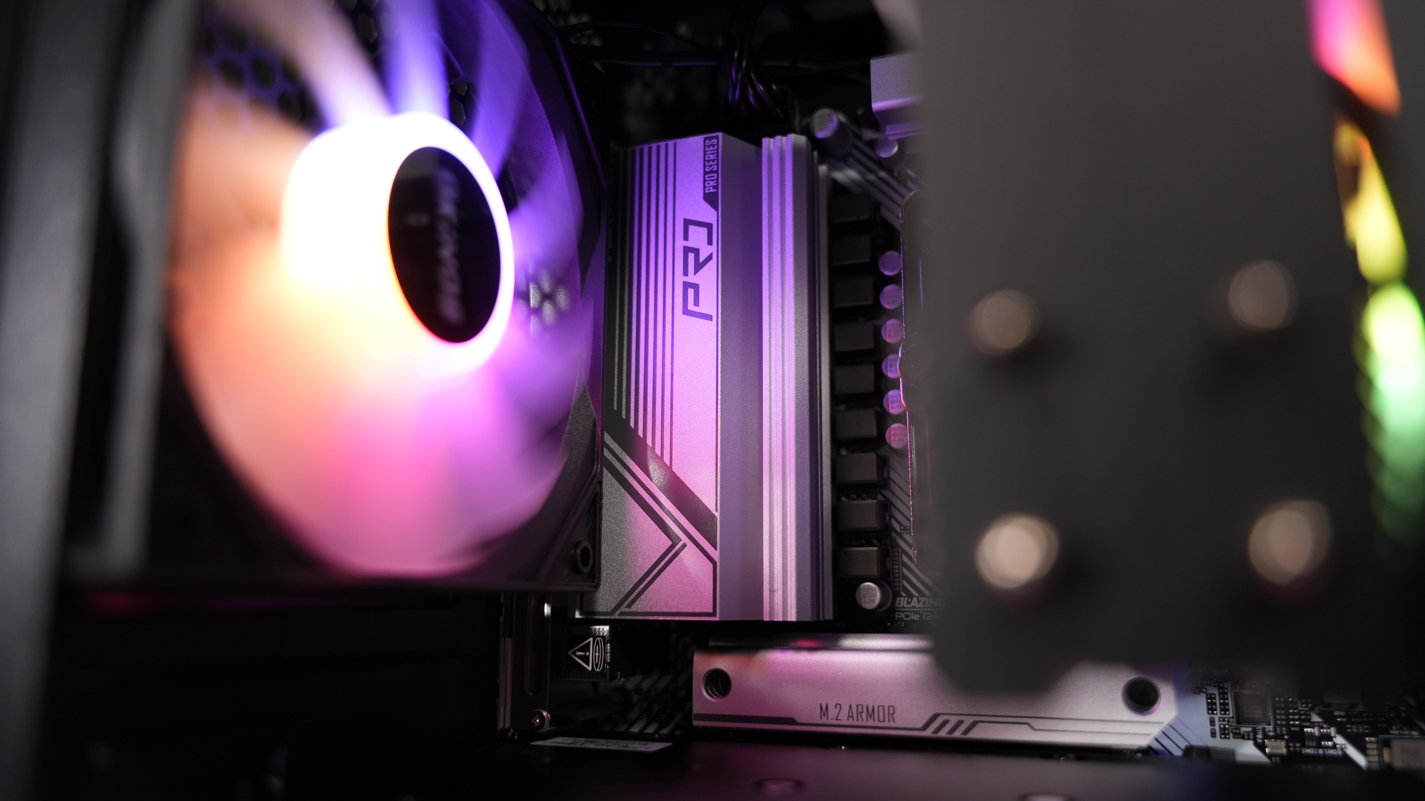 Ryzen 5 9600X + RTX 9060XT Gaming PC