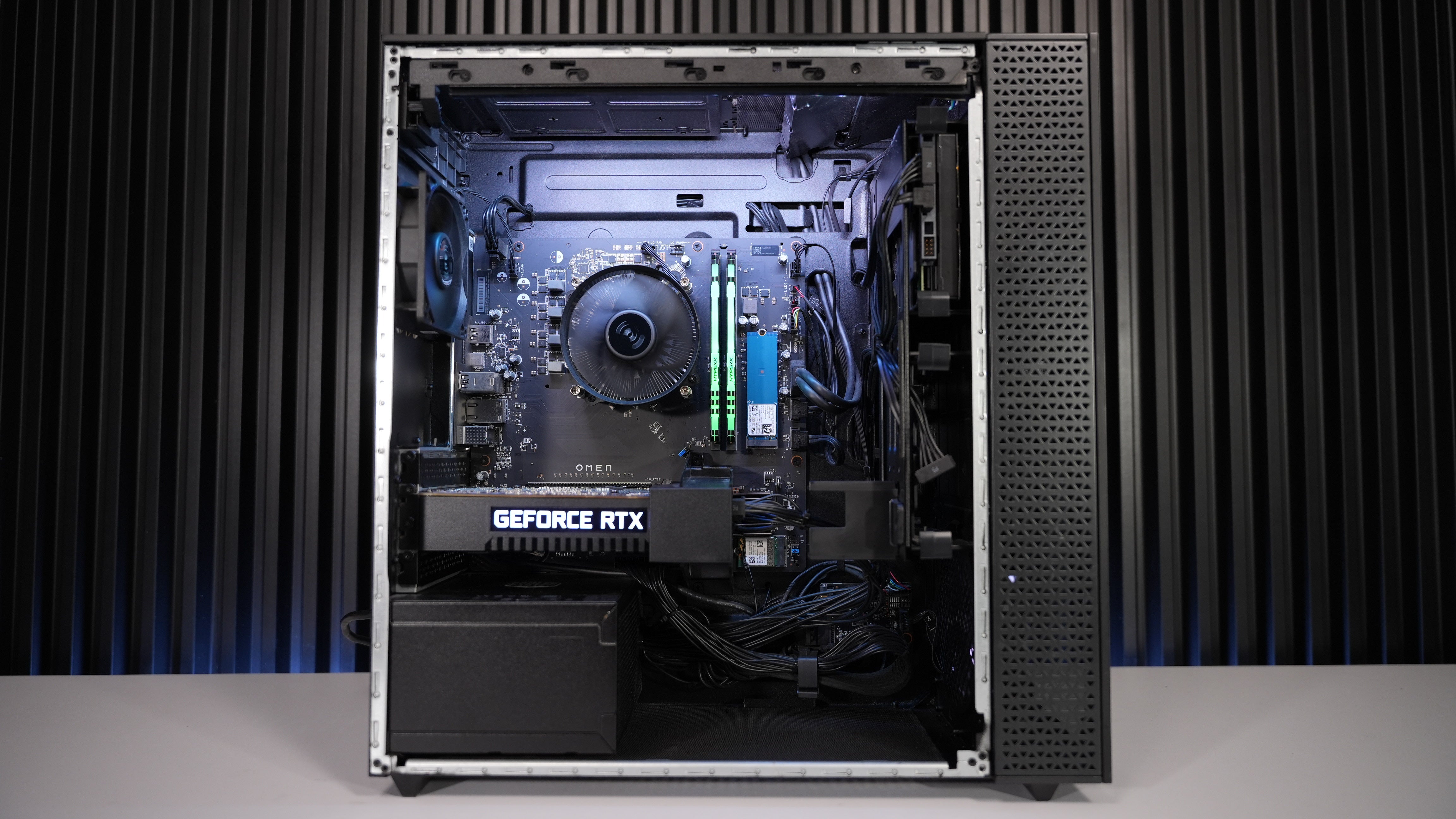 Ryzen 7 3700X + RTX 2060 Gaming PC