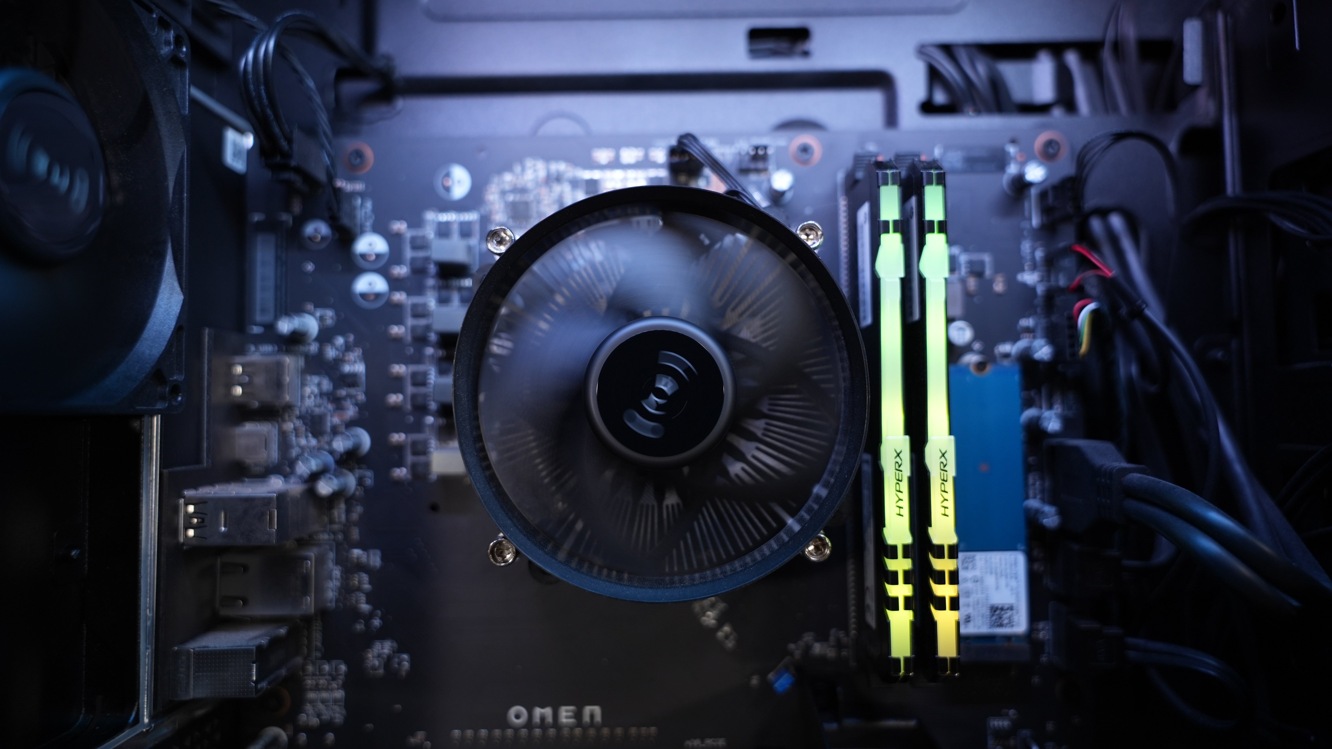 Ryzen 7 3700X + RTX 2060 Gaming PC