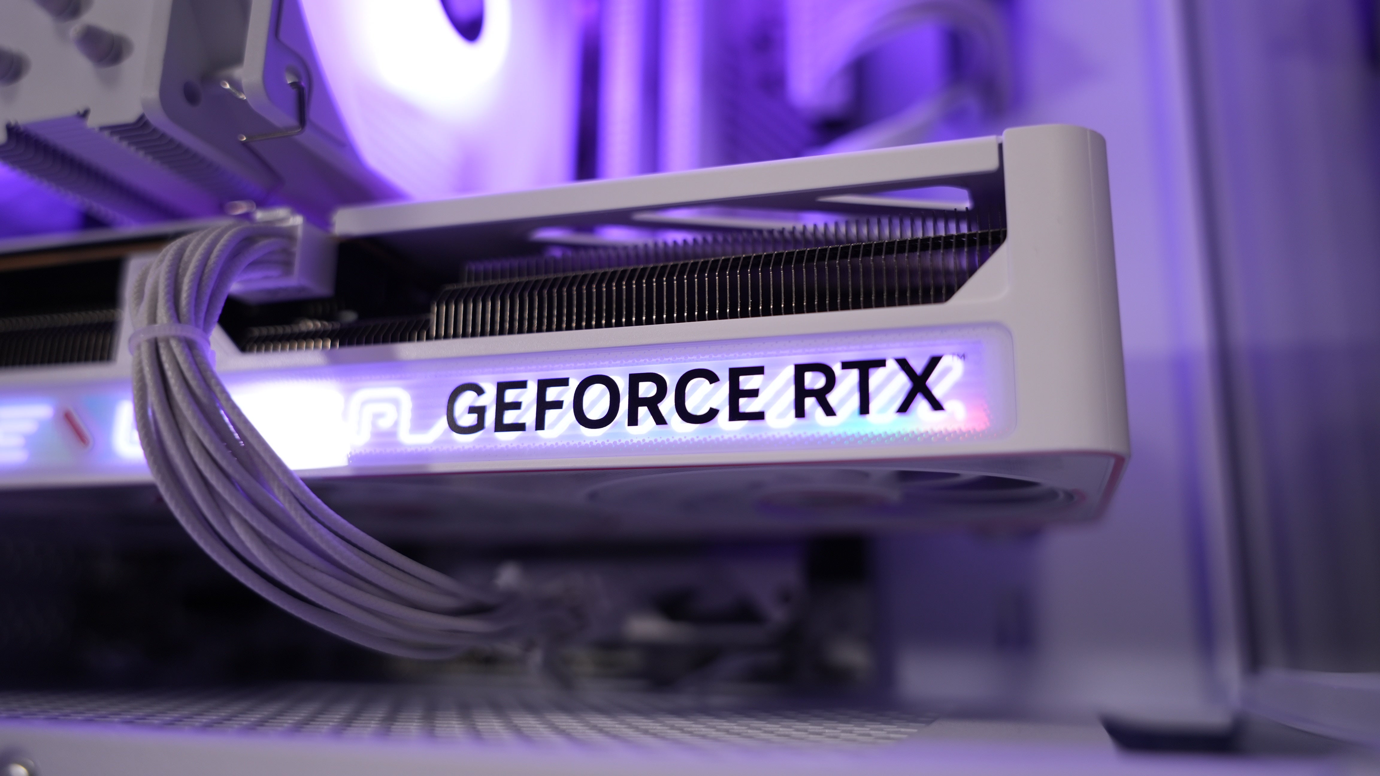 Ryzen 5 9600X + RTX 5060 Gaming PC