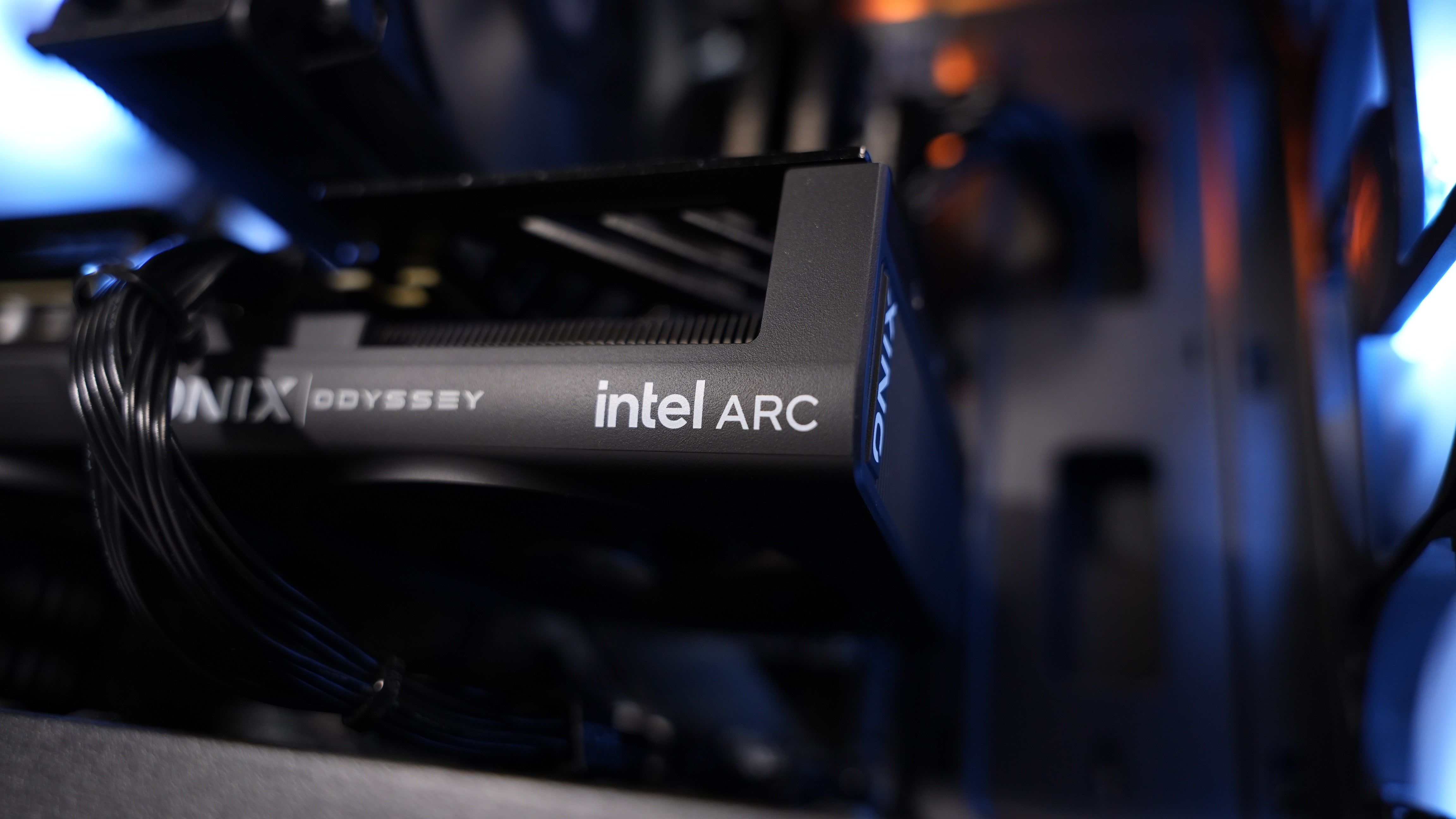Ryzen 5 9600X + Arc B580 Gaming PC