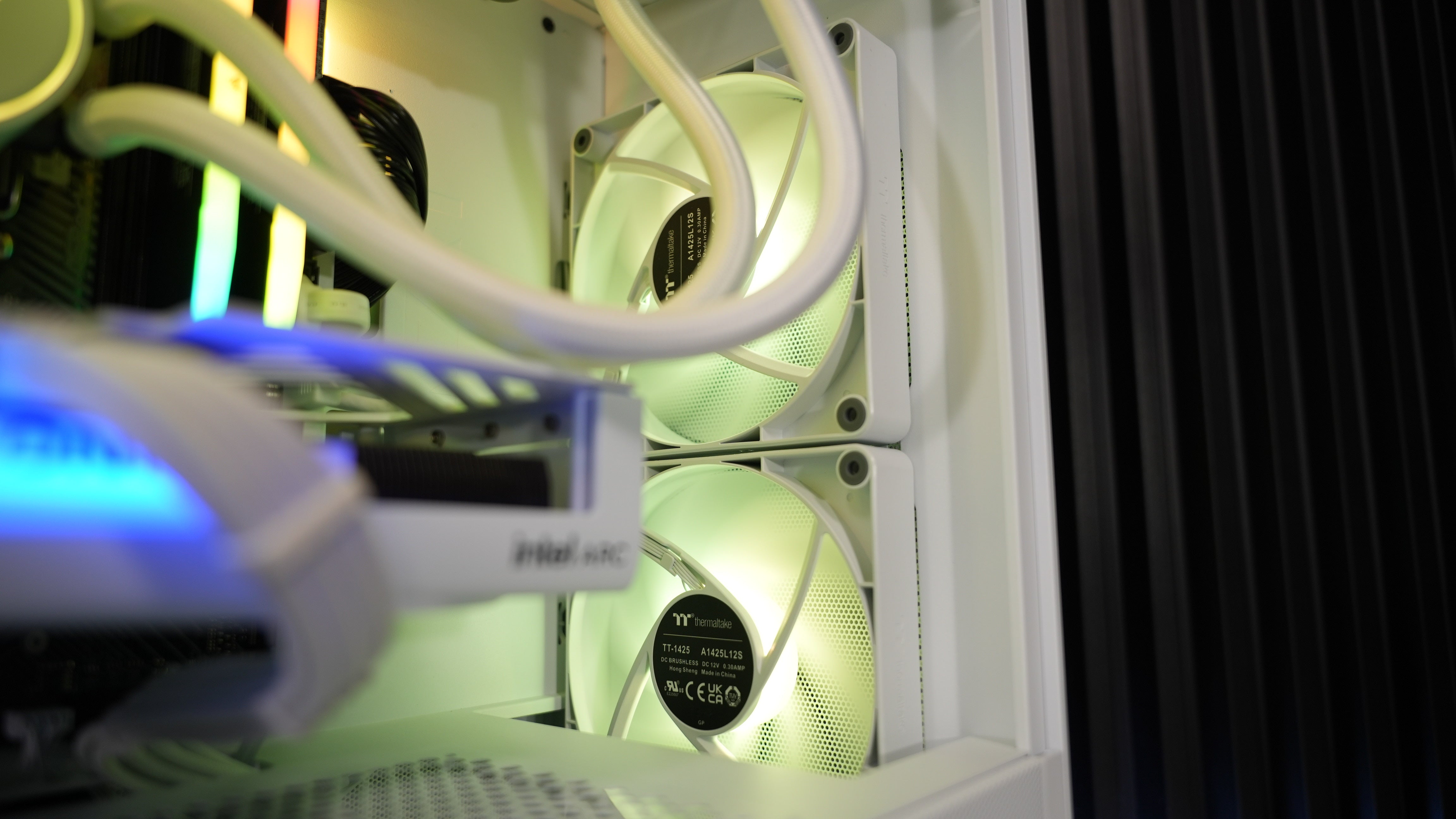 Ryzen 5 9600X + Arc B580 Gaming PC