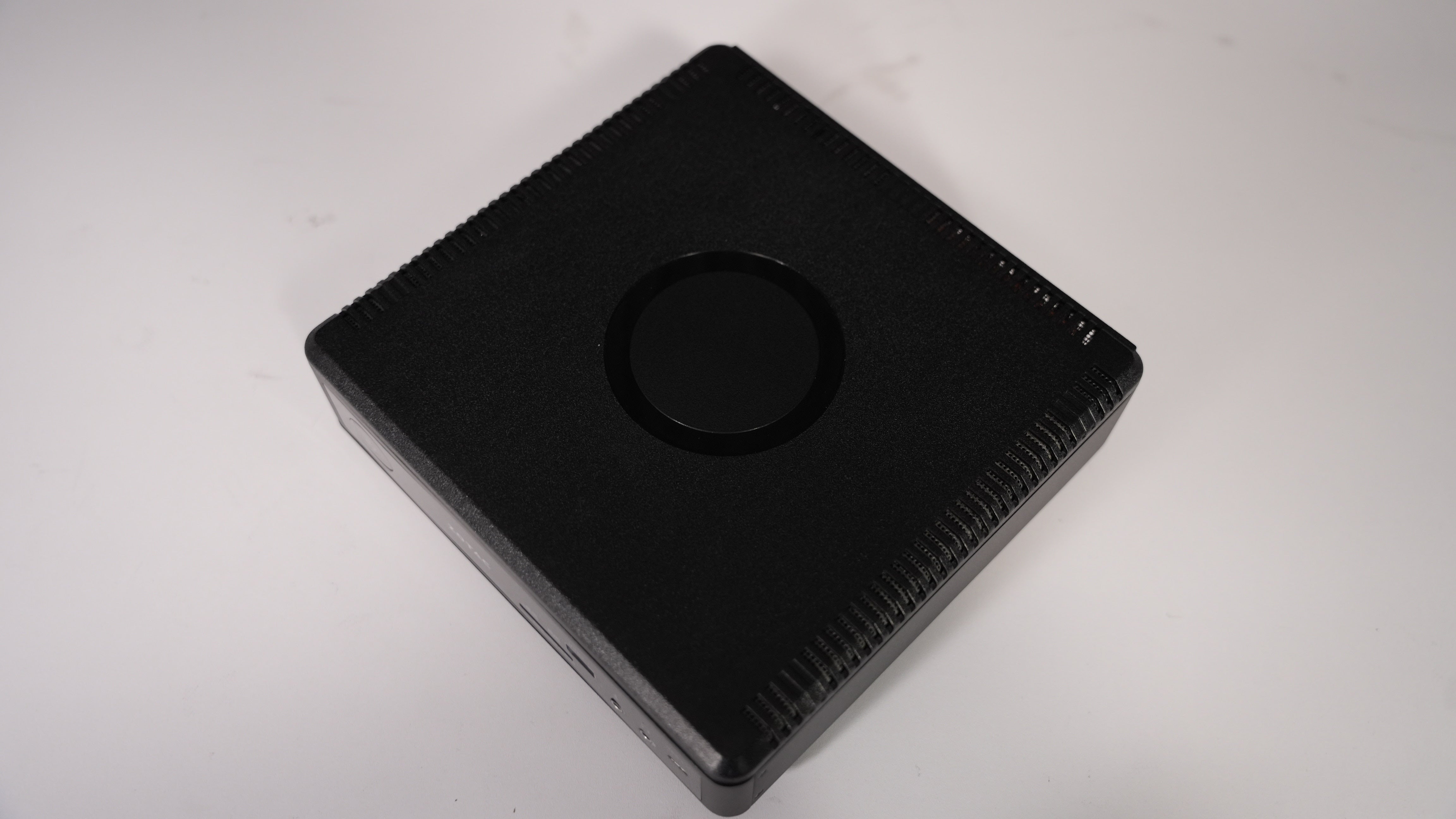 Intel i7 7700T + GTX 1070 Mini Gaming PC