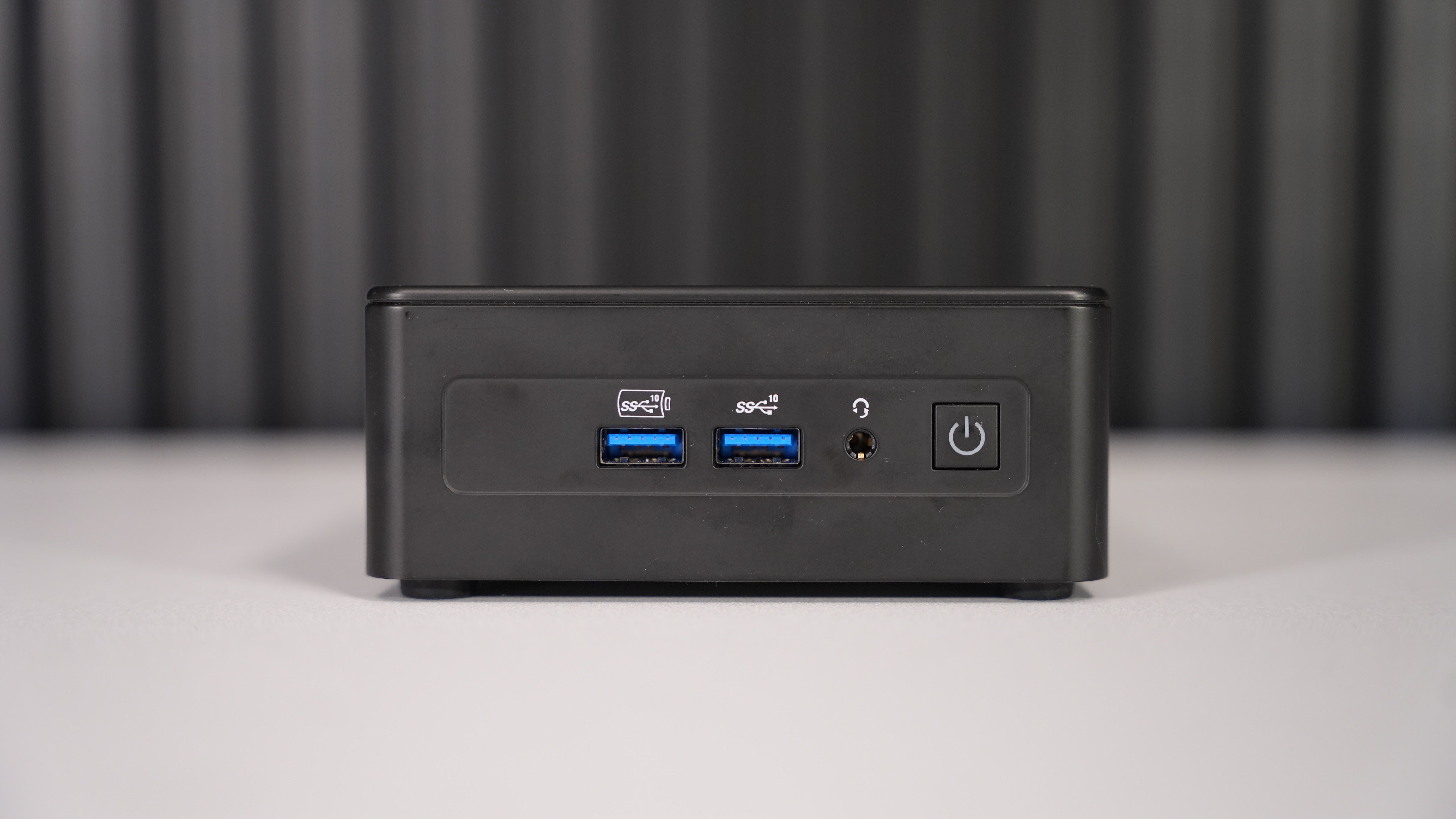 Geekom IT15 Mini PC - Intel Ultra 5 225H