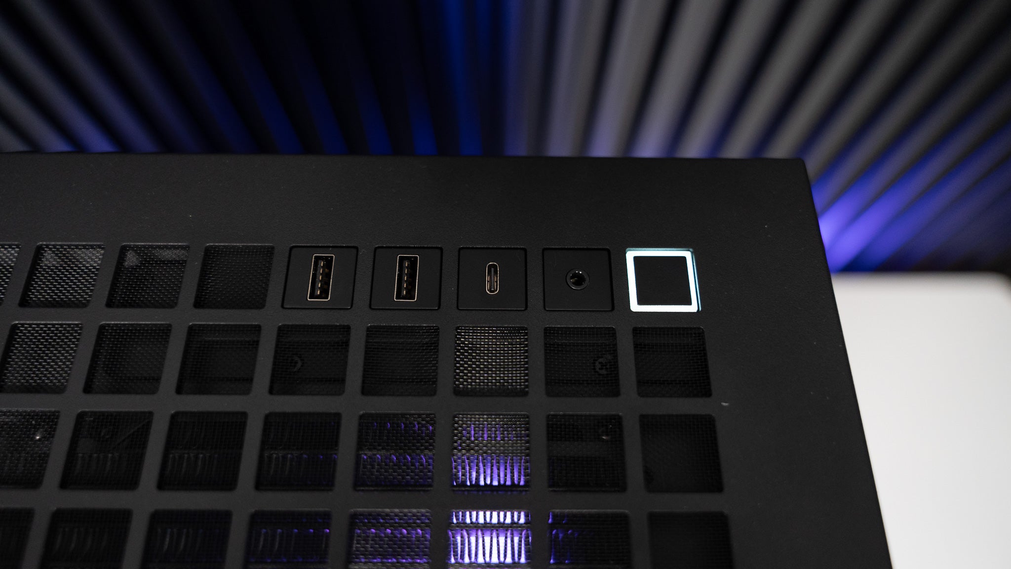 Ryzen 7 7800X3D + RX 9070XT Gaming/Streaming PC