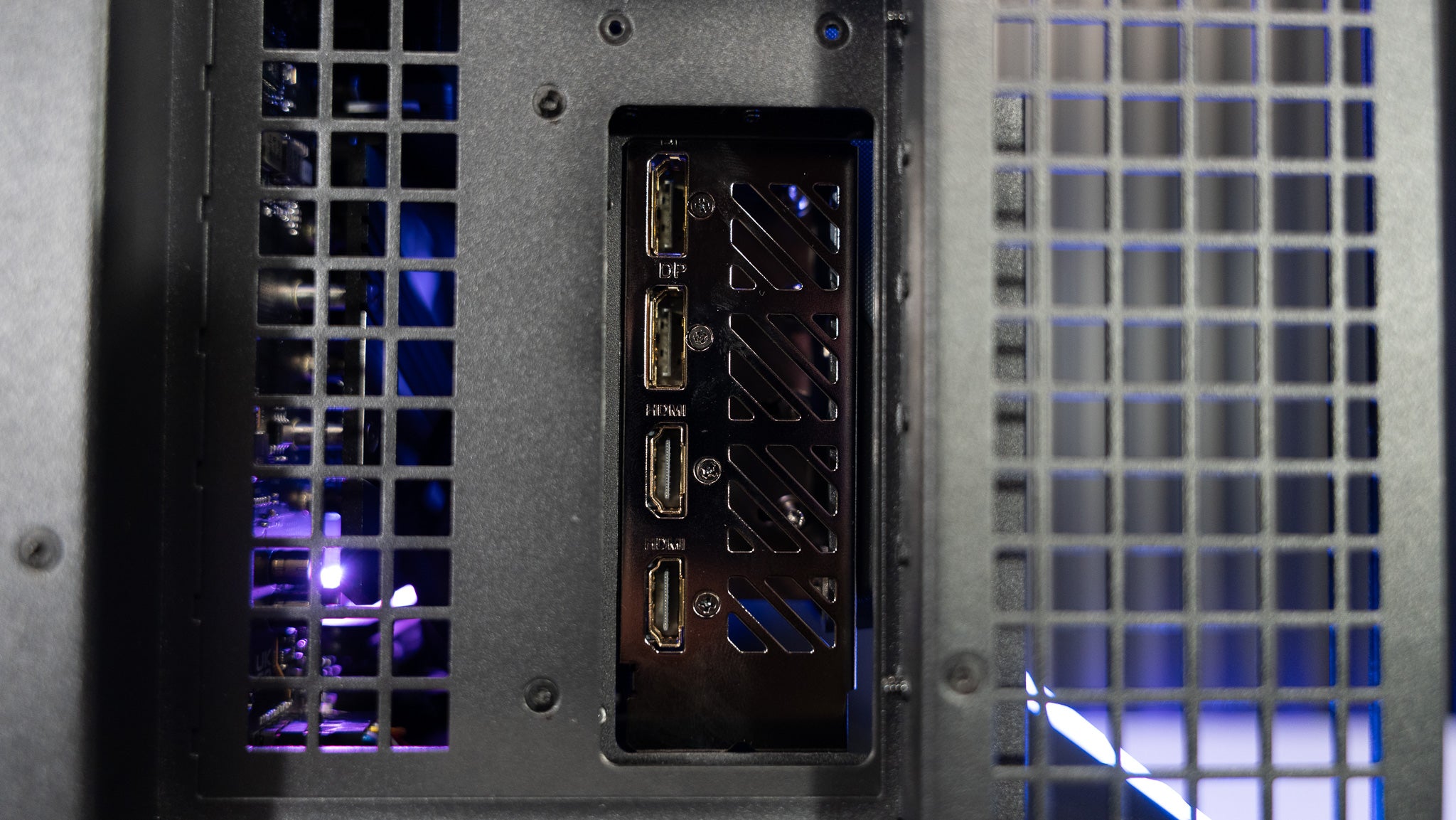 Ryzen 7 7800X3D + RX 9070XT Gaming/Streaming PC