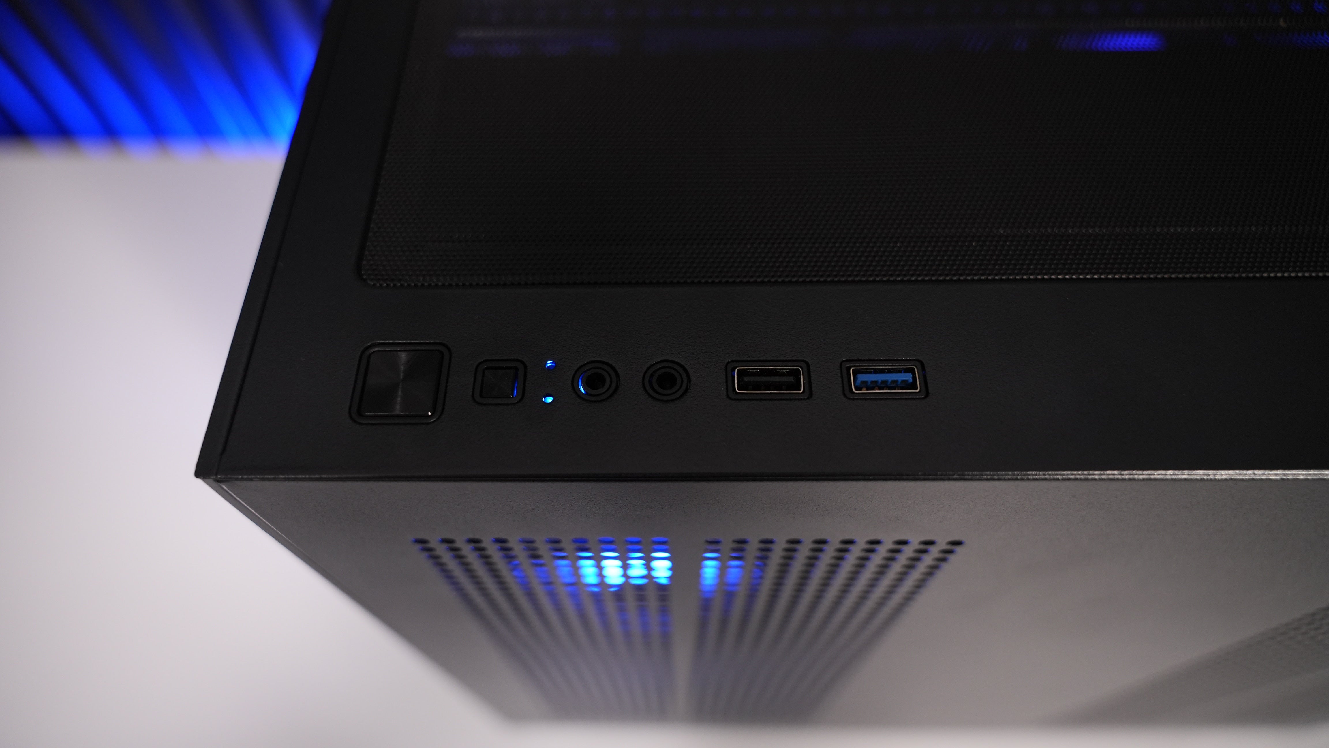 Ryzen 5 5500 + Radeon Pro W5700 Gaming PC