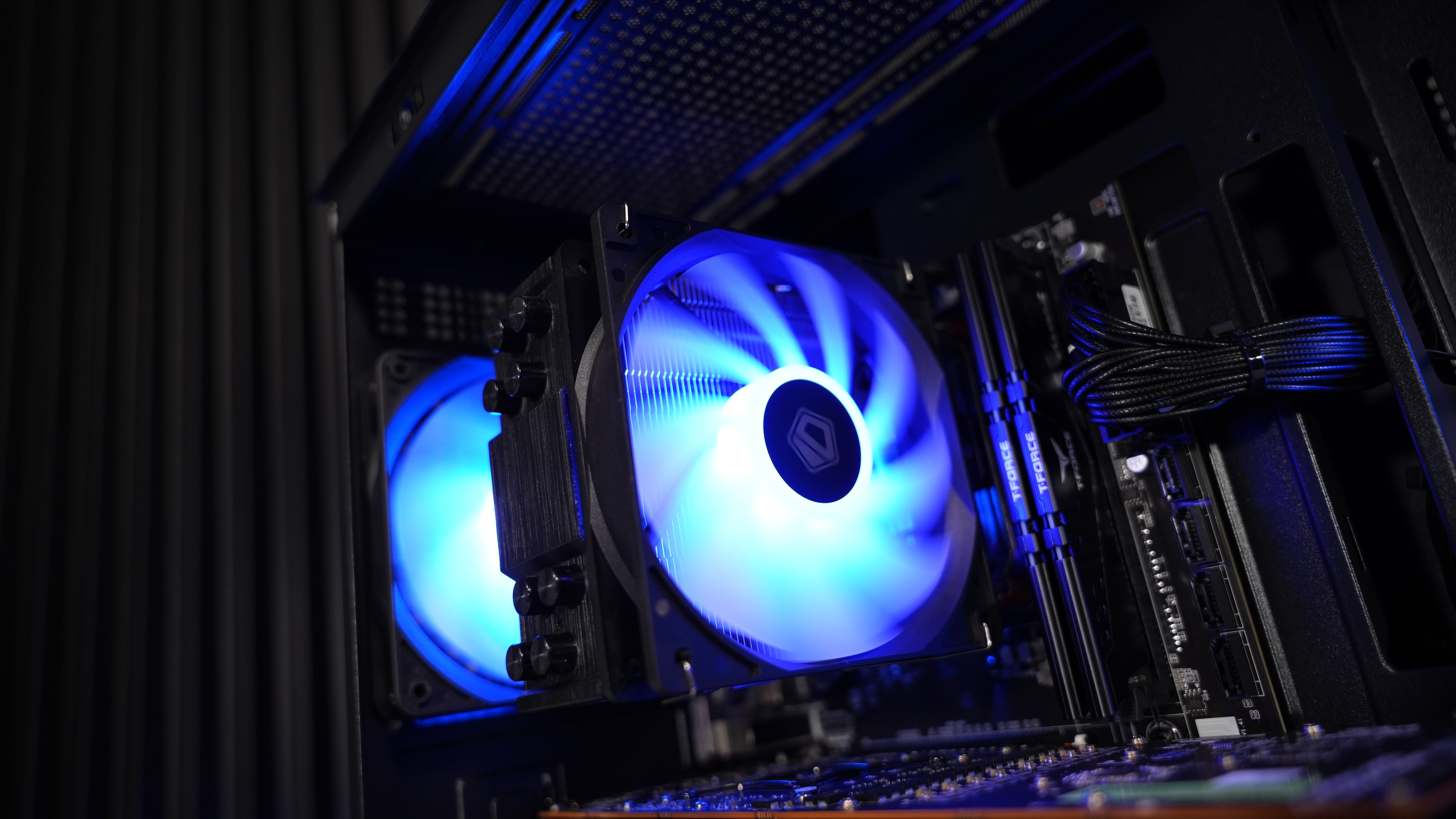 Ryzen 5 5500 + Radeon Pro W5700 Gaming PC