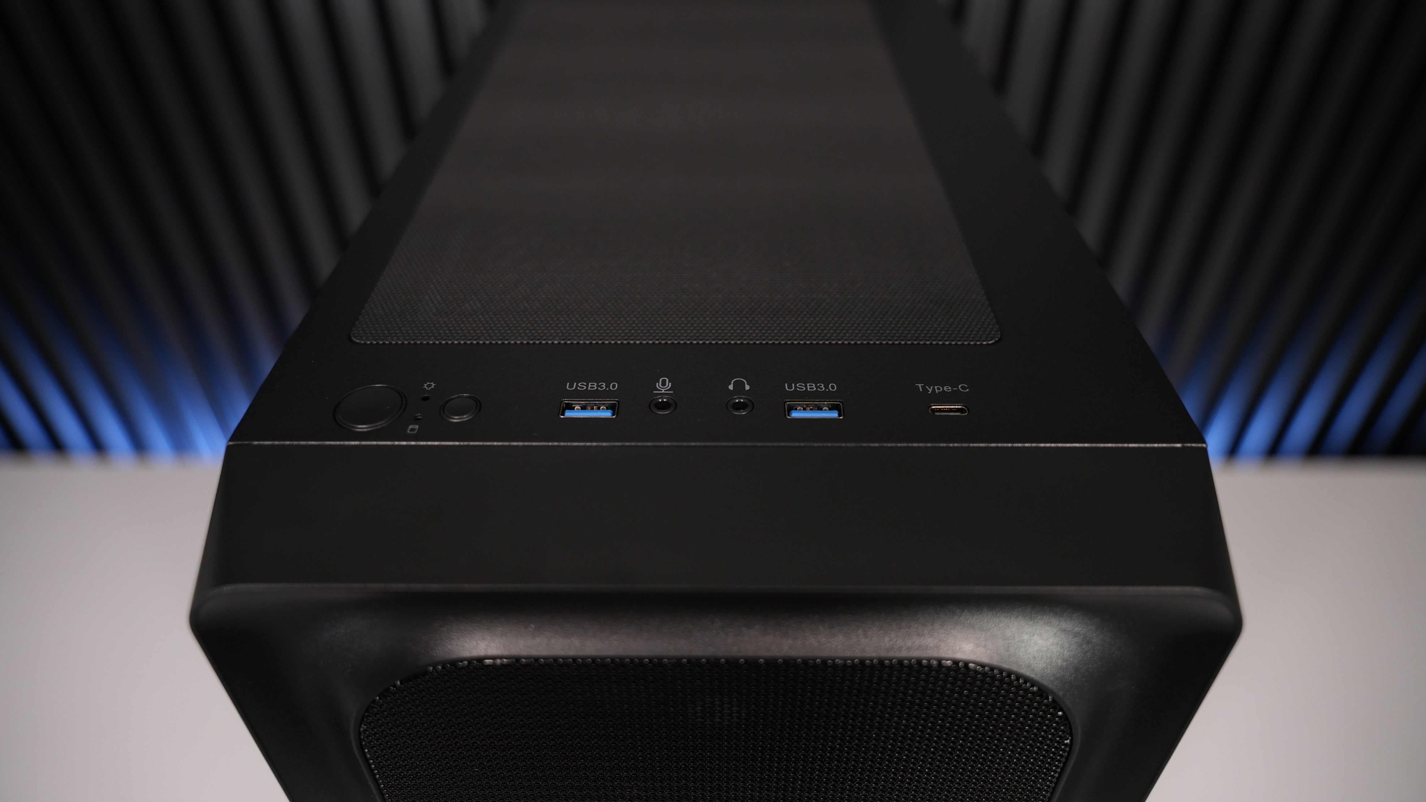Intel i7 4770 + GTX 1080 Budget Gaming PC