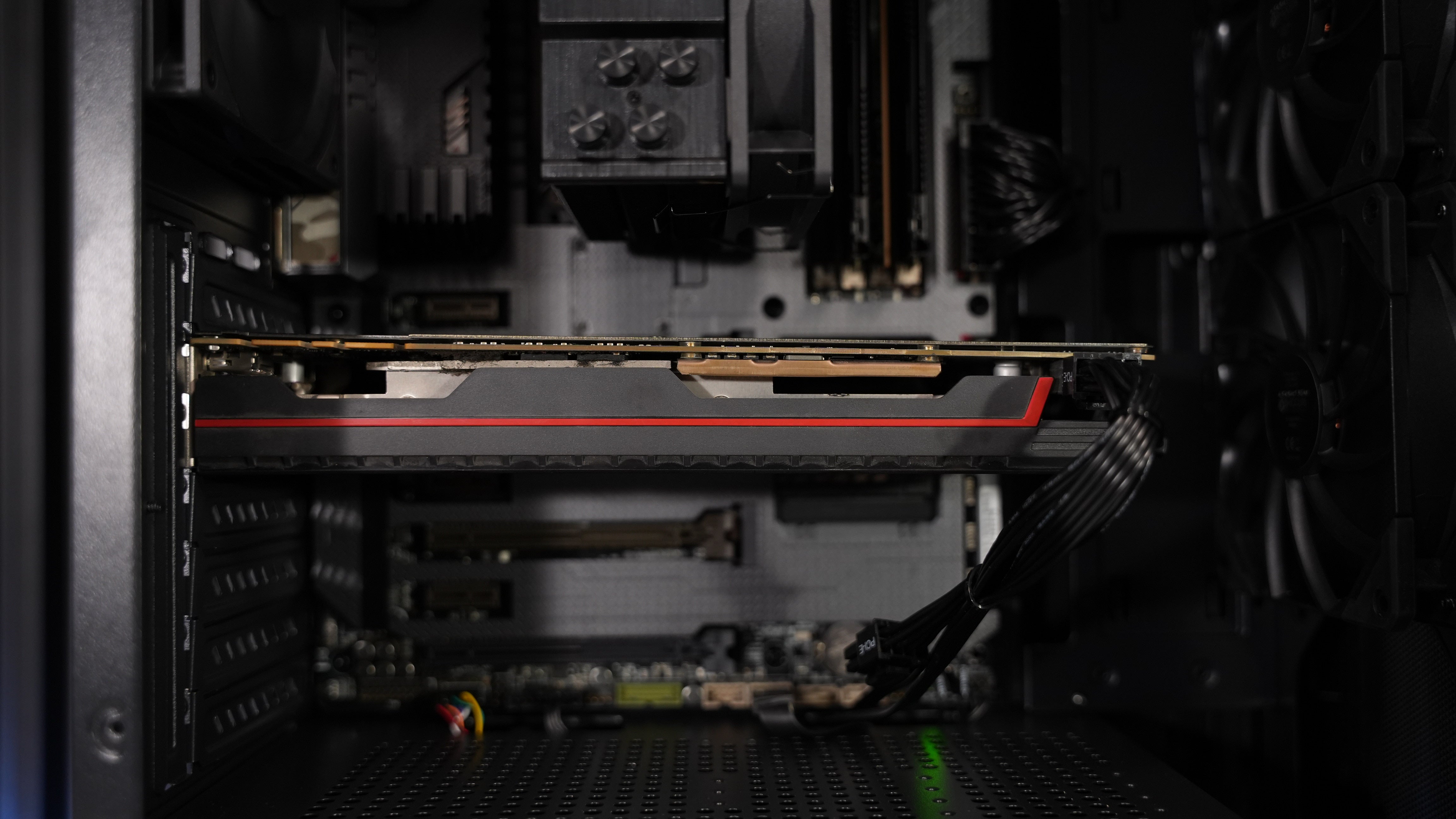 Intel i7 4770 + GTX 1080 Budget Gaming PC