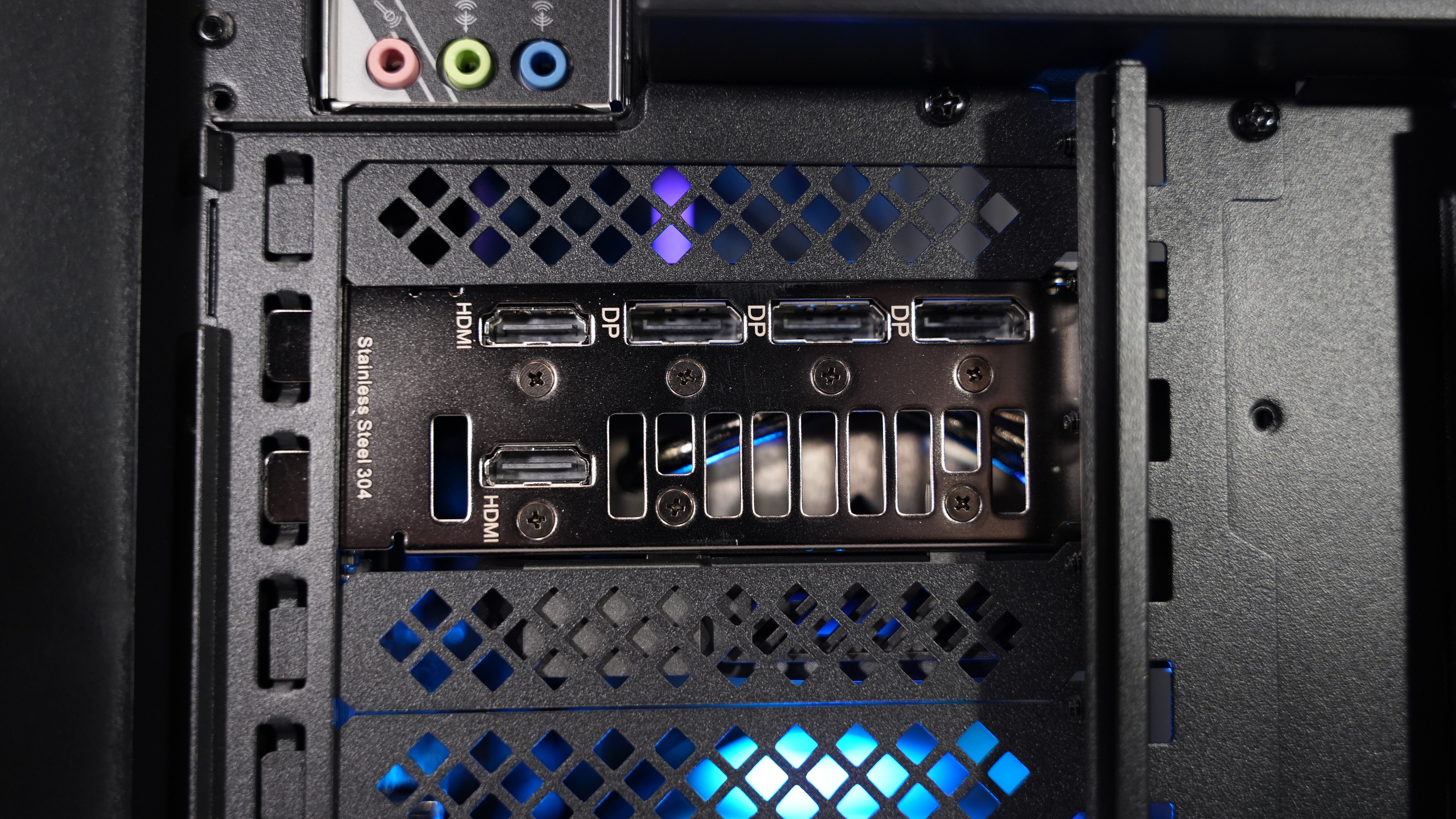 Ryzen 7 7700X + RTX 5070 Gaming/Streaming PC