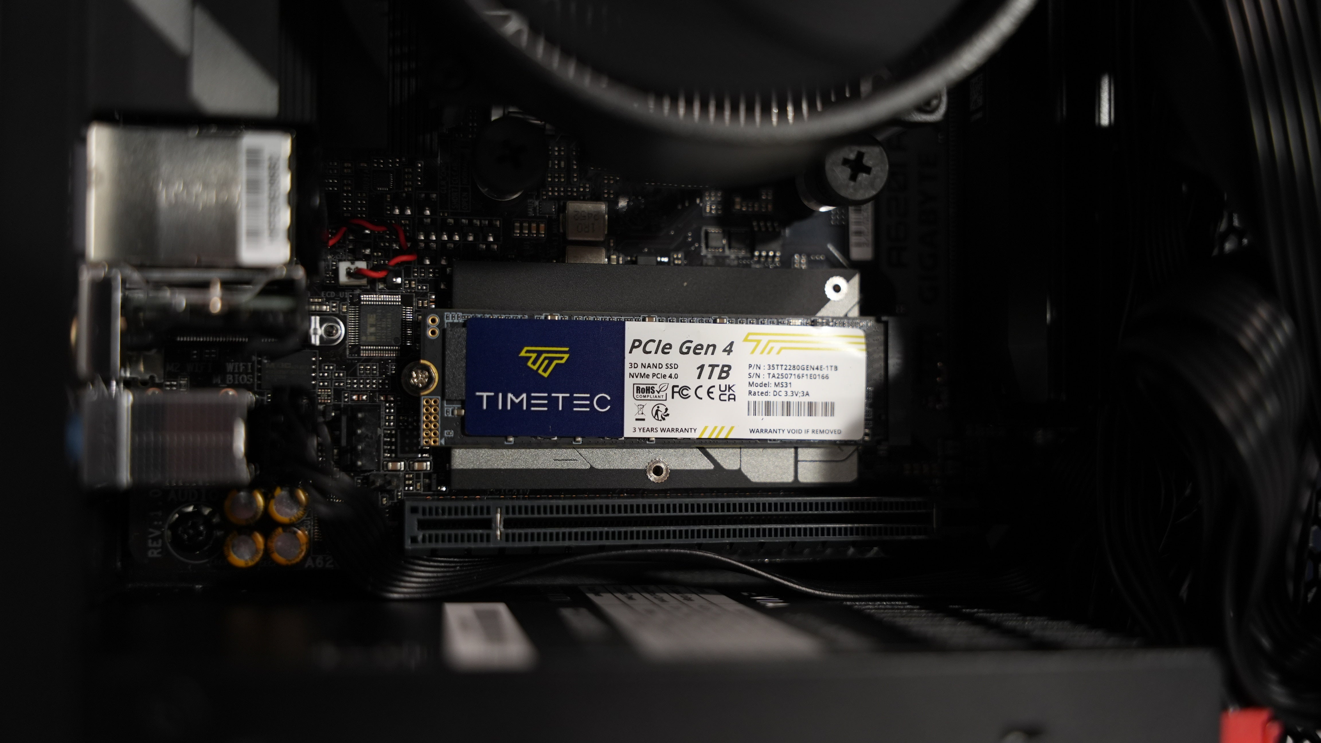 Ryzen 5 8500G Mini Gaming PC