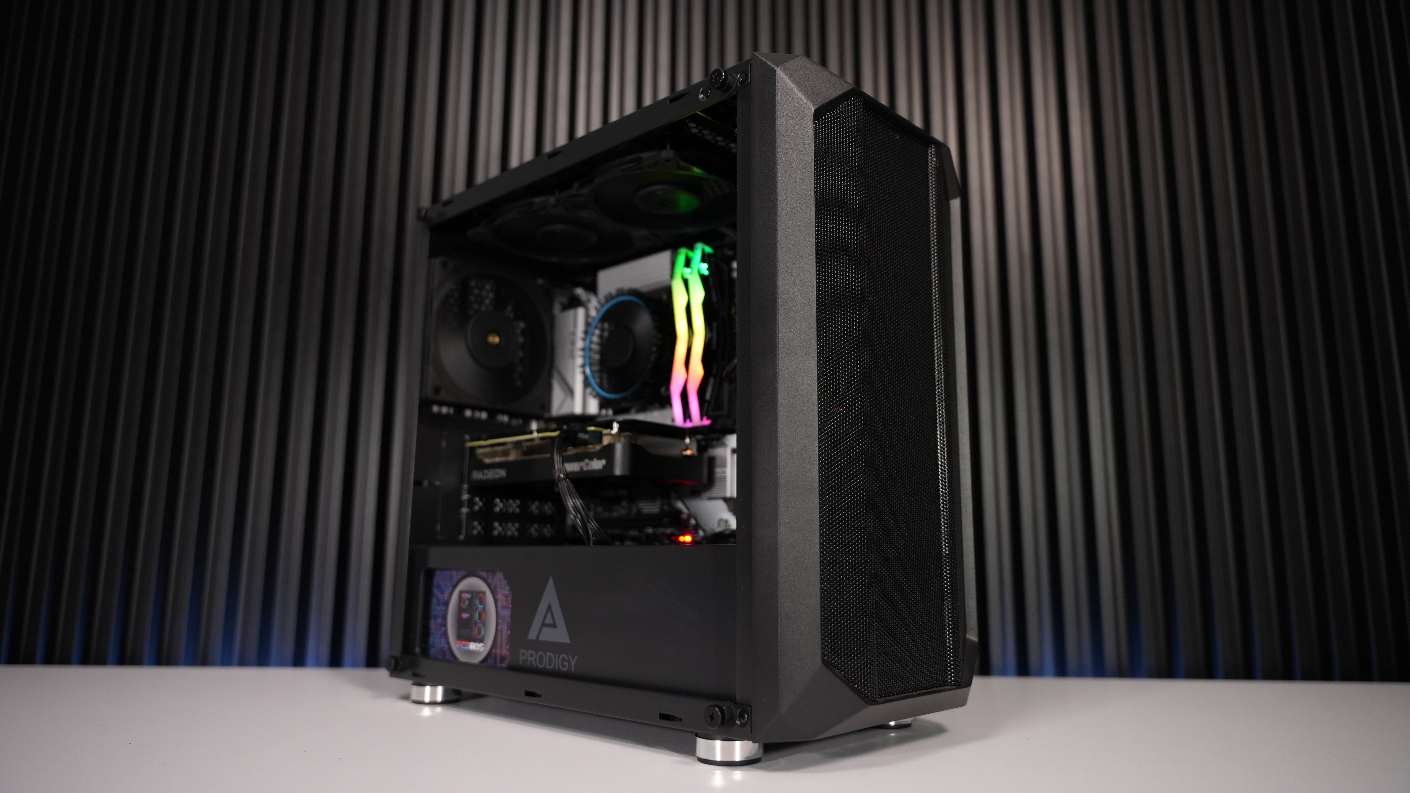 Intel i3 14100F + RX 9060XT Gaming PC